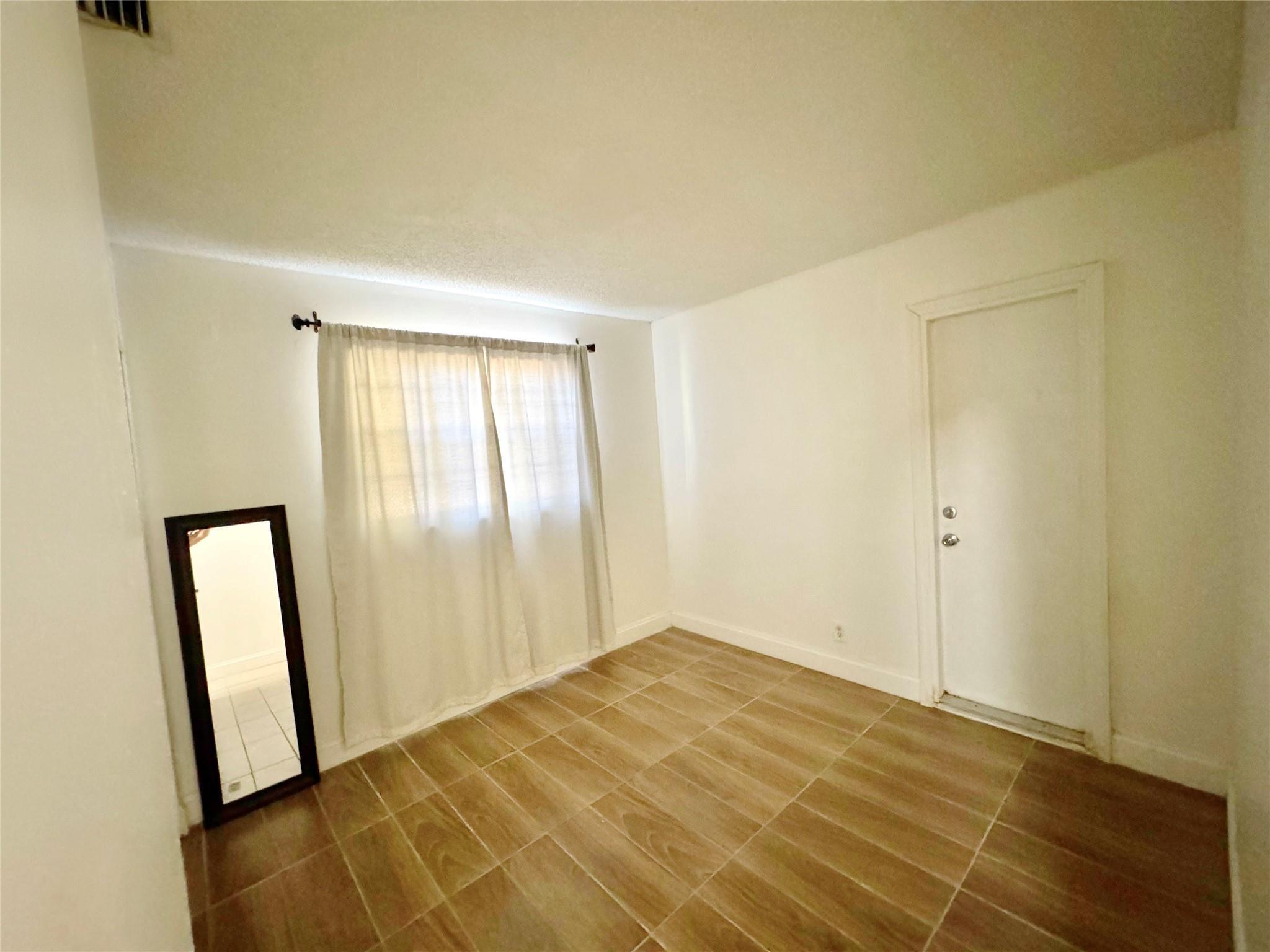 704 NW 3rd Avenue, Pompano Beach, FL 33060, Pompano Beach - Photo 4