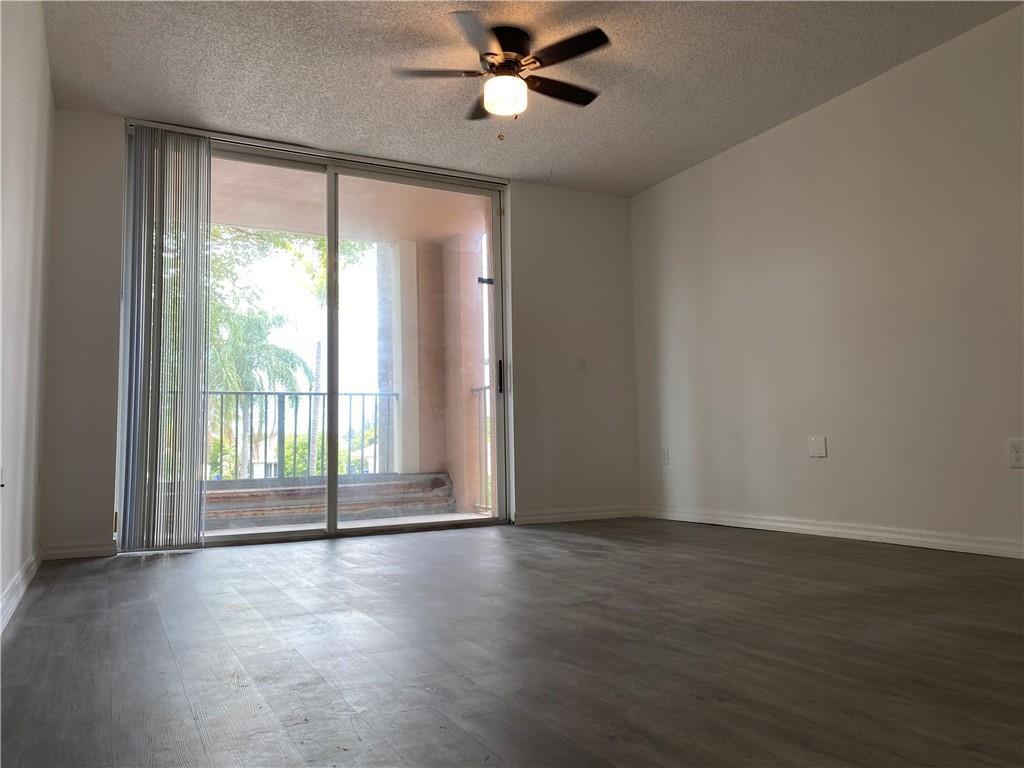 12112 Saint Andrews Place 205, Miramar, FL 33025, Miramar - Photo 3