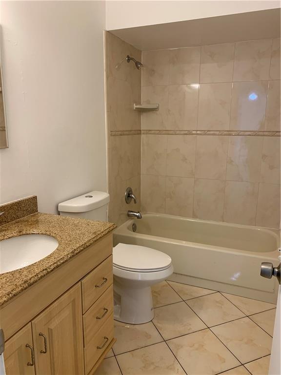 4131 Stirling Road 304, Davie, FL 33314, Davie - Photo 5