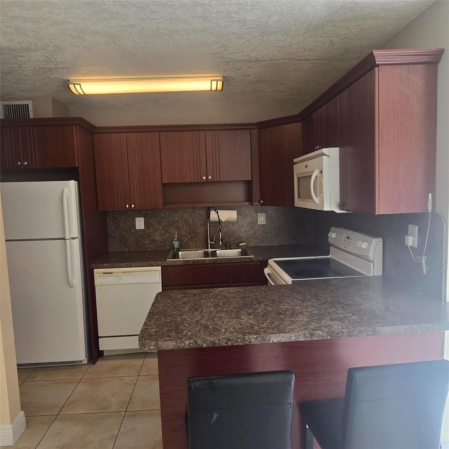 3680 SW 59 Avenue 8, Davie, FL 33314, Davie - Photo 5