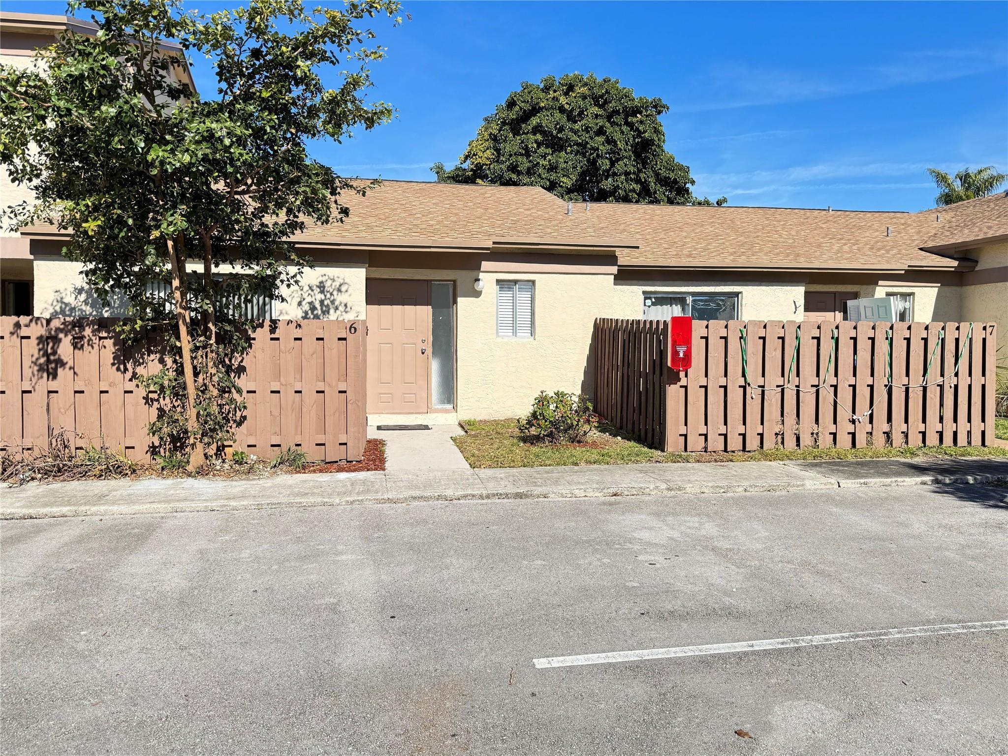 10725 NW 30th Place 6, Sunrise, FL 33322, Sunrise