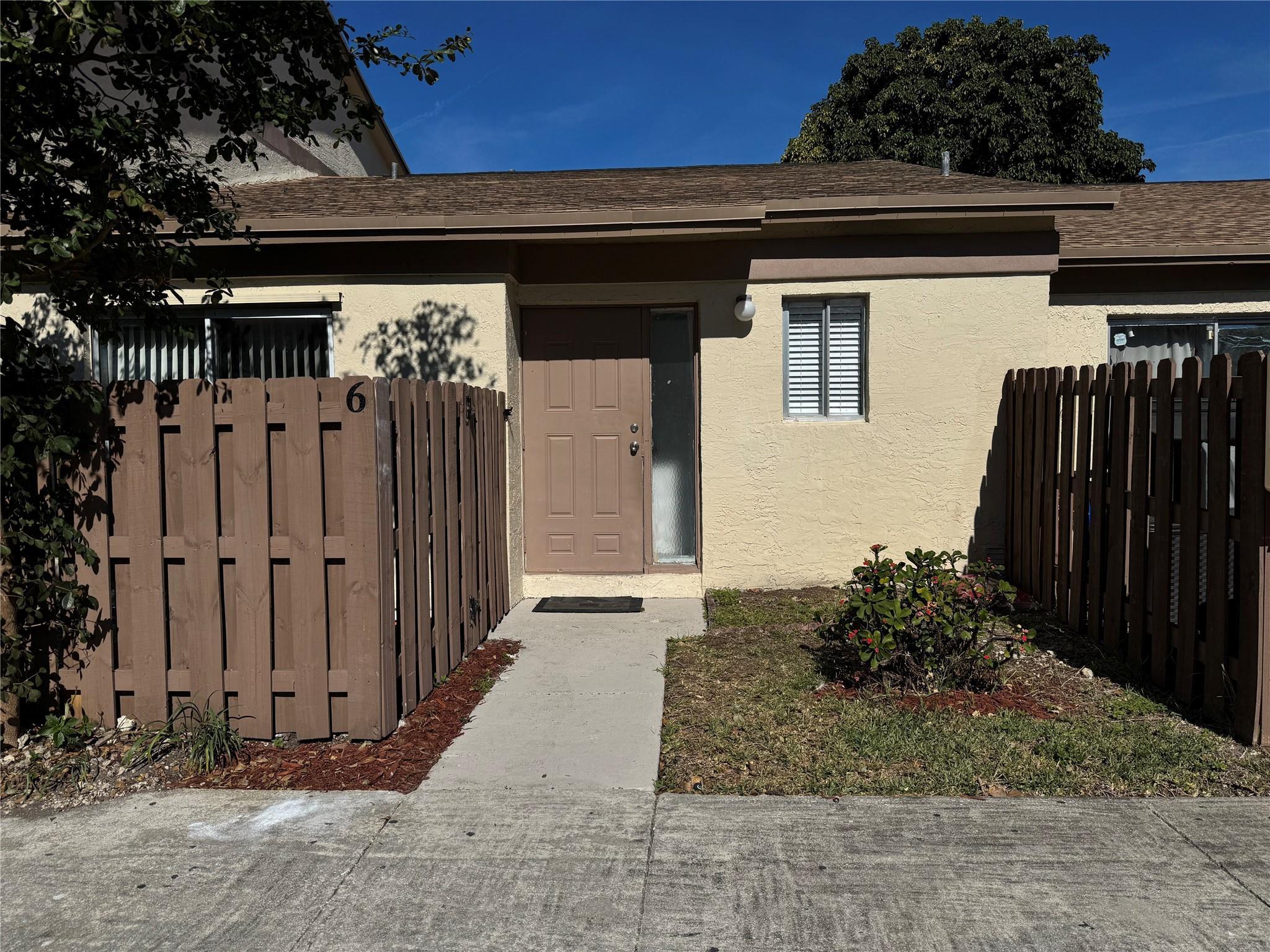 10725 NW 30th Place 6, Sunrise, FL 33322, Sunrise - Photo 2
