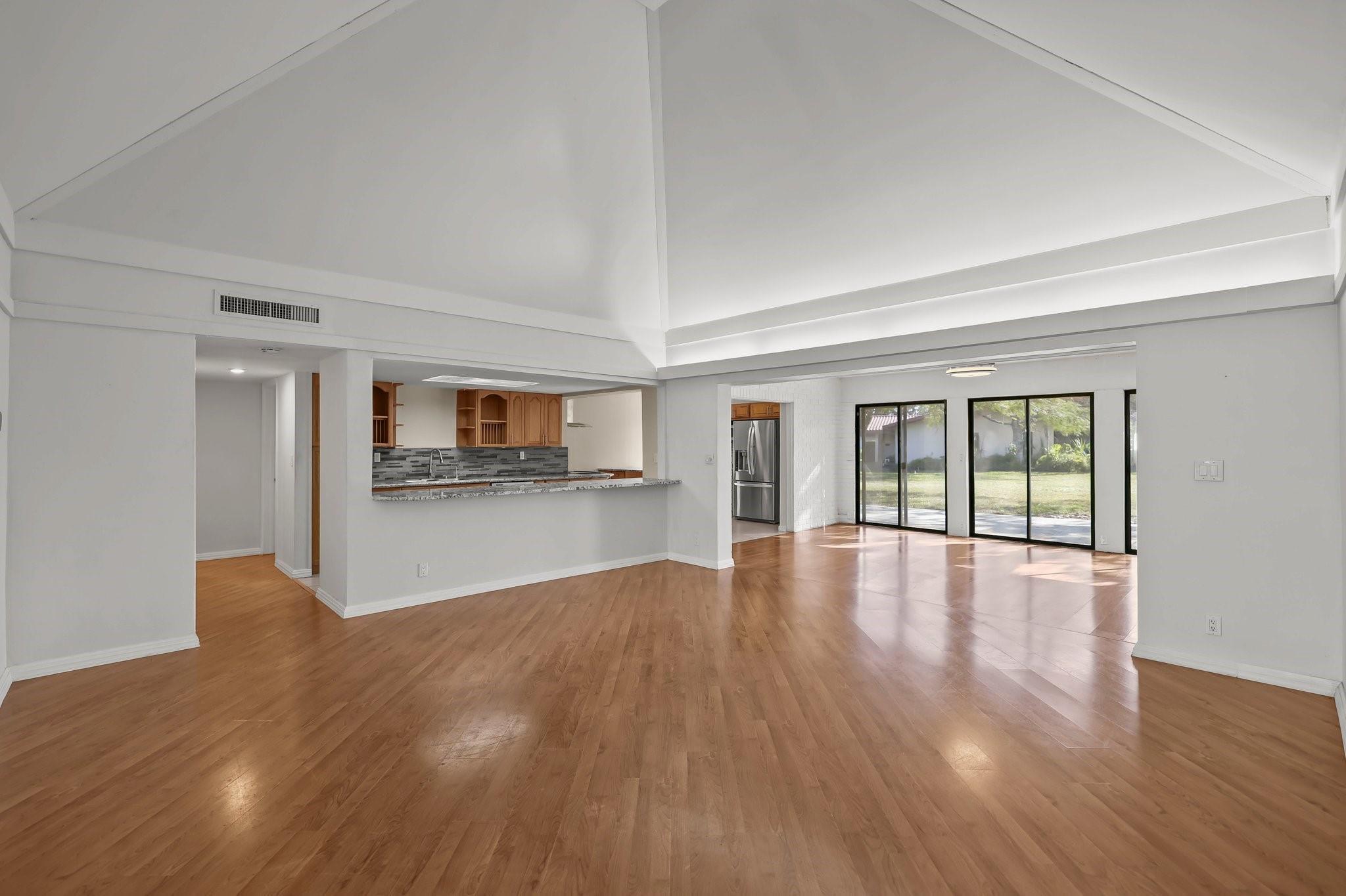 6104 White Oak Lane, Tamarac, FL 33319, Tamarac - Photo 3