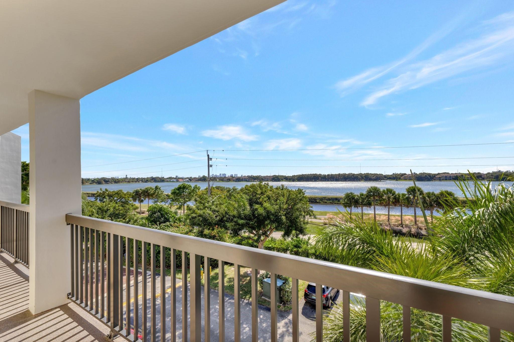 115 Lake Emerald Drive 403, Oakland Park, FL 33309, Oakland Park - Photo 3