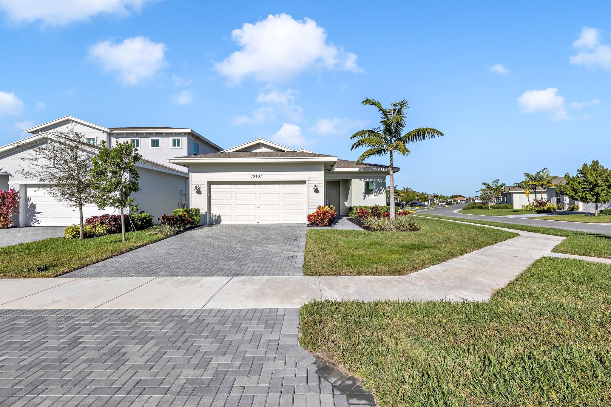 13431 E Amber Waves Avenue, Delray Beach, FL 33484, Delray Beach - Photo 4