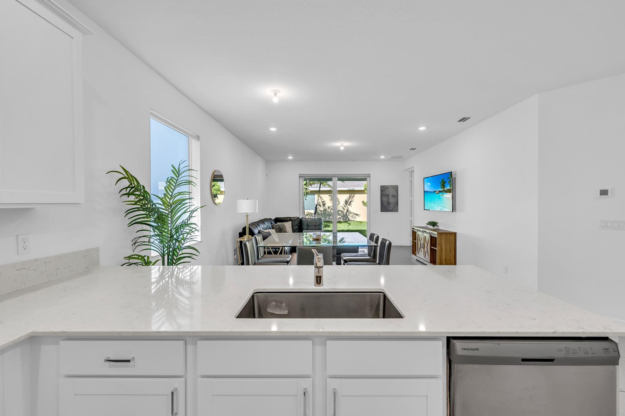 13431 E Amber Waves Avenue, Delray Beach, FL 33484, Delray Beach - Photo 5