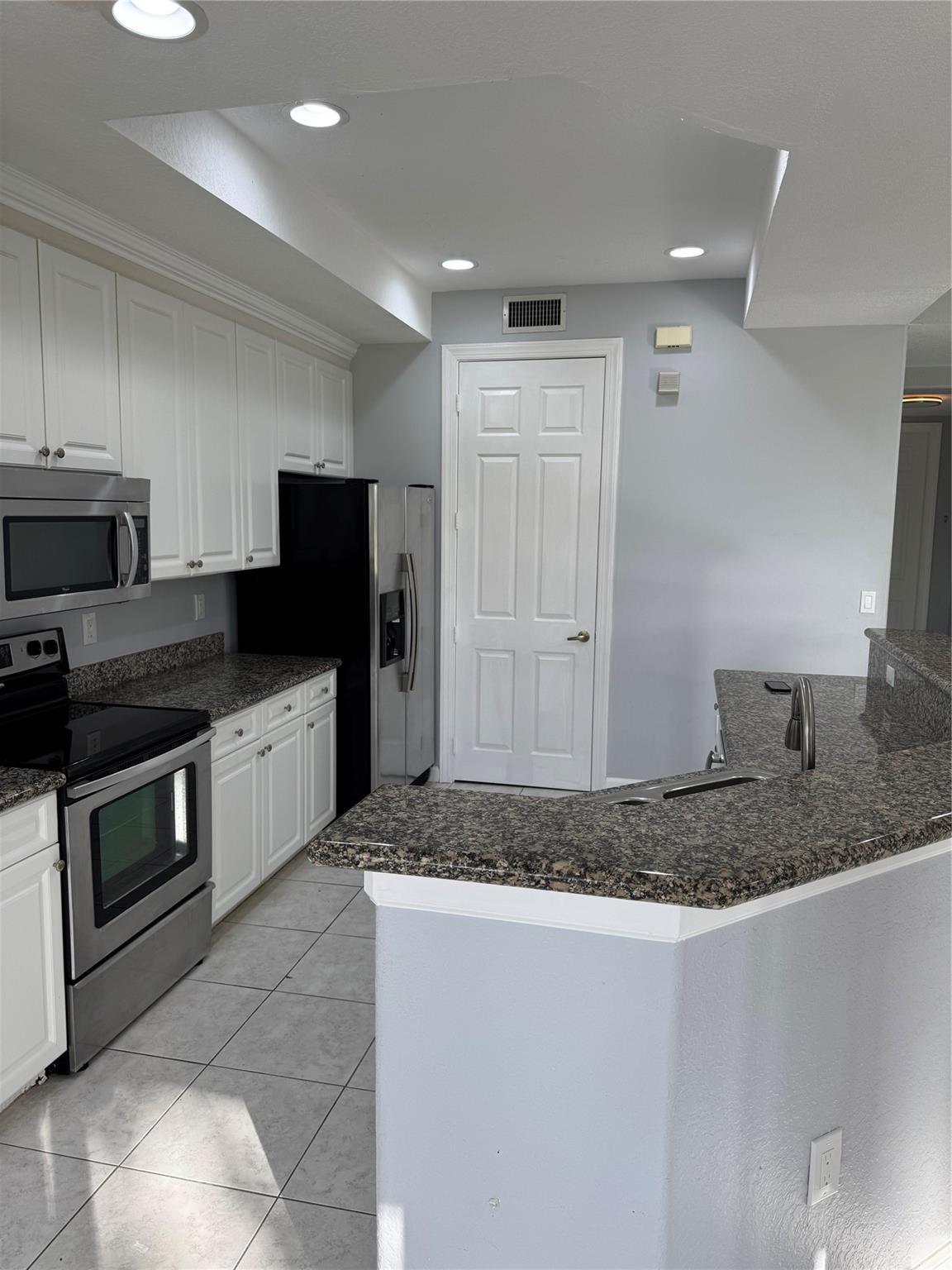 7997 NW 128th Lane, Parkland, FL 33076, Parkland - Photo 2