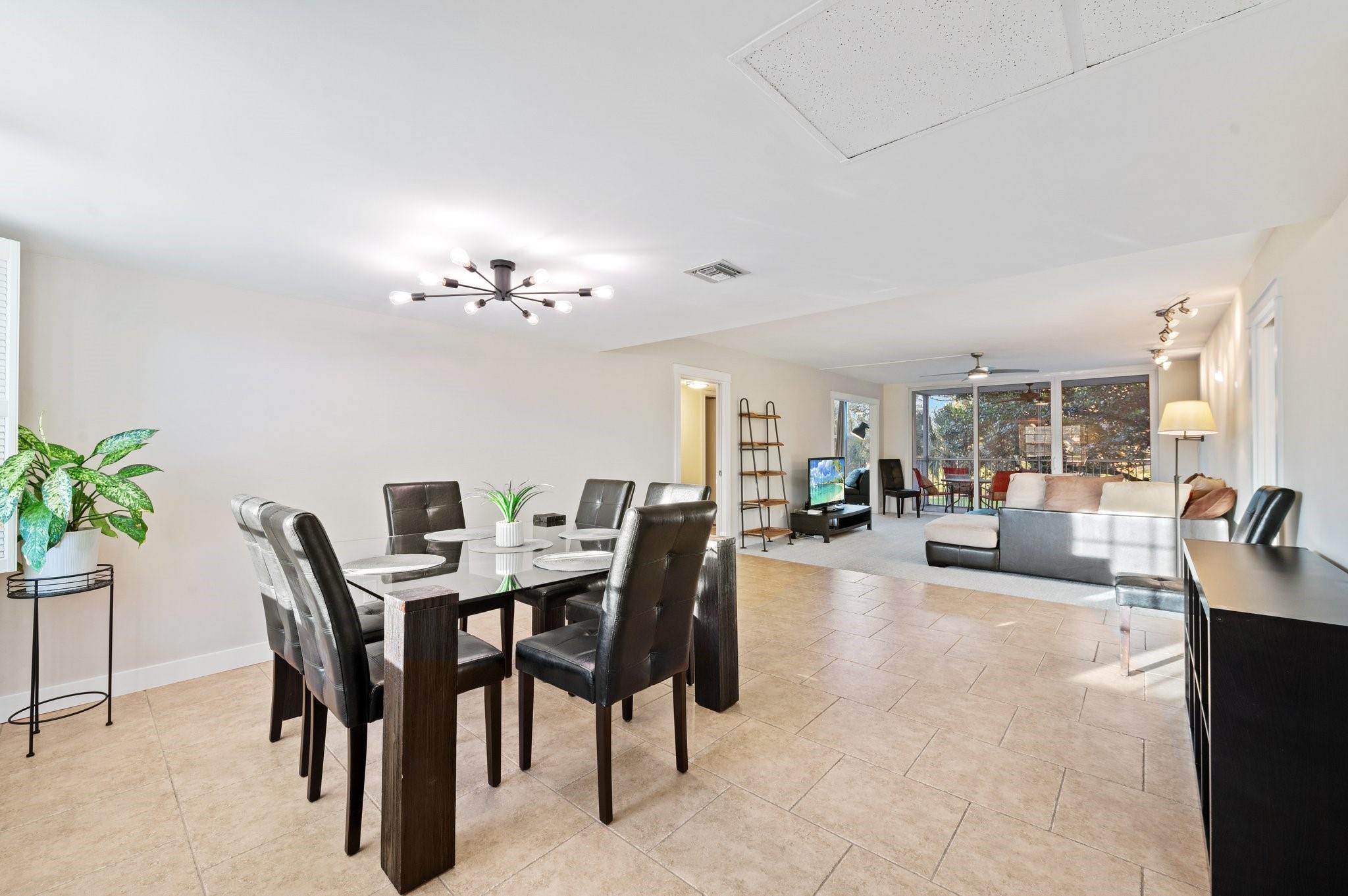 3900 Oaks Clubhouse Drive 310, Pompano Beach, FL 33069, Pompano Beach