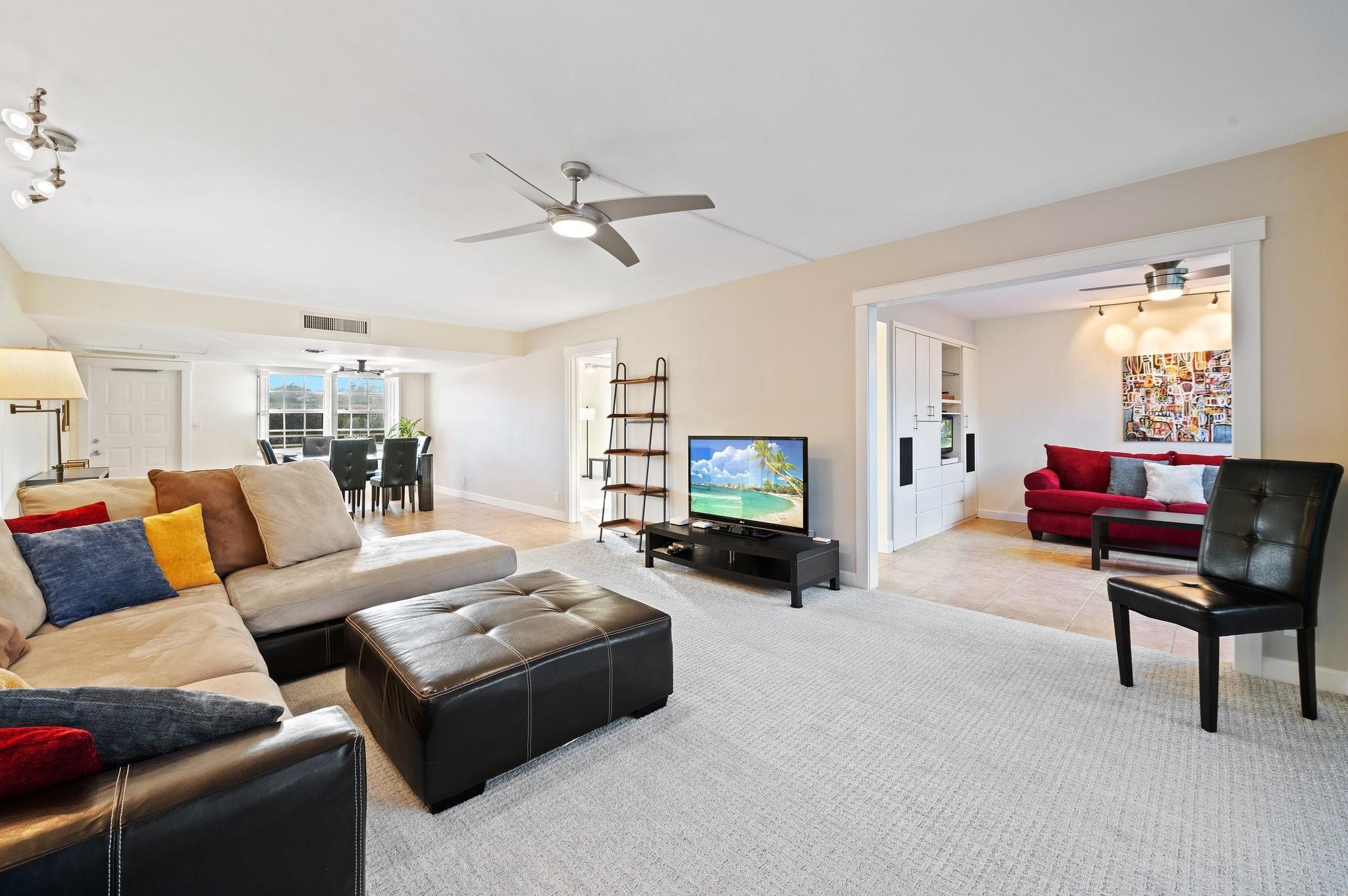 3900 Oaks Clubhouse Drive 310, Pompano Beach, FL 33069, Pompano Beach - Photo 4