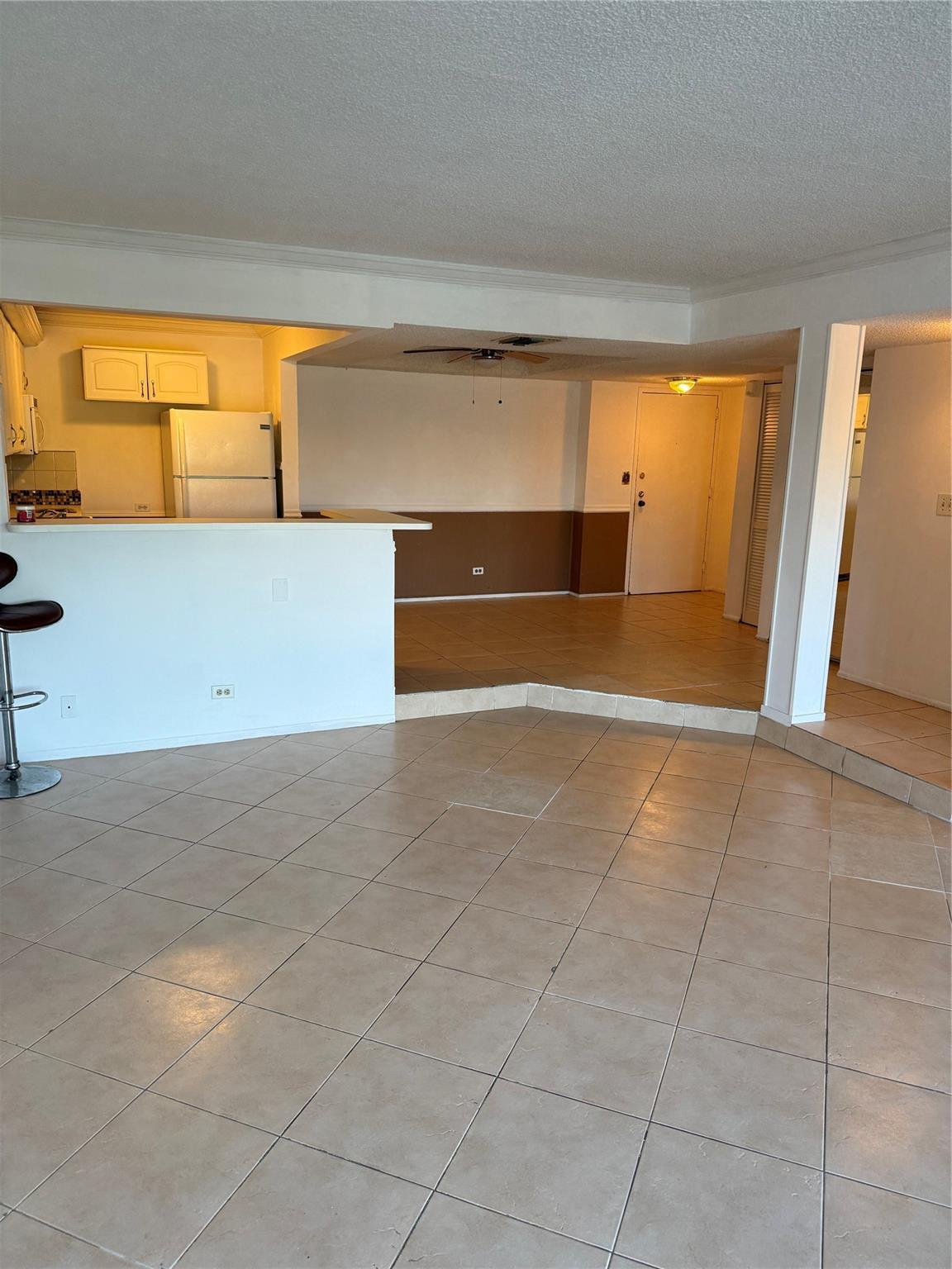 3740 Inverrary Drive 3D, Lauderhill, FL 33319, Lauderhill - Photo 4