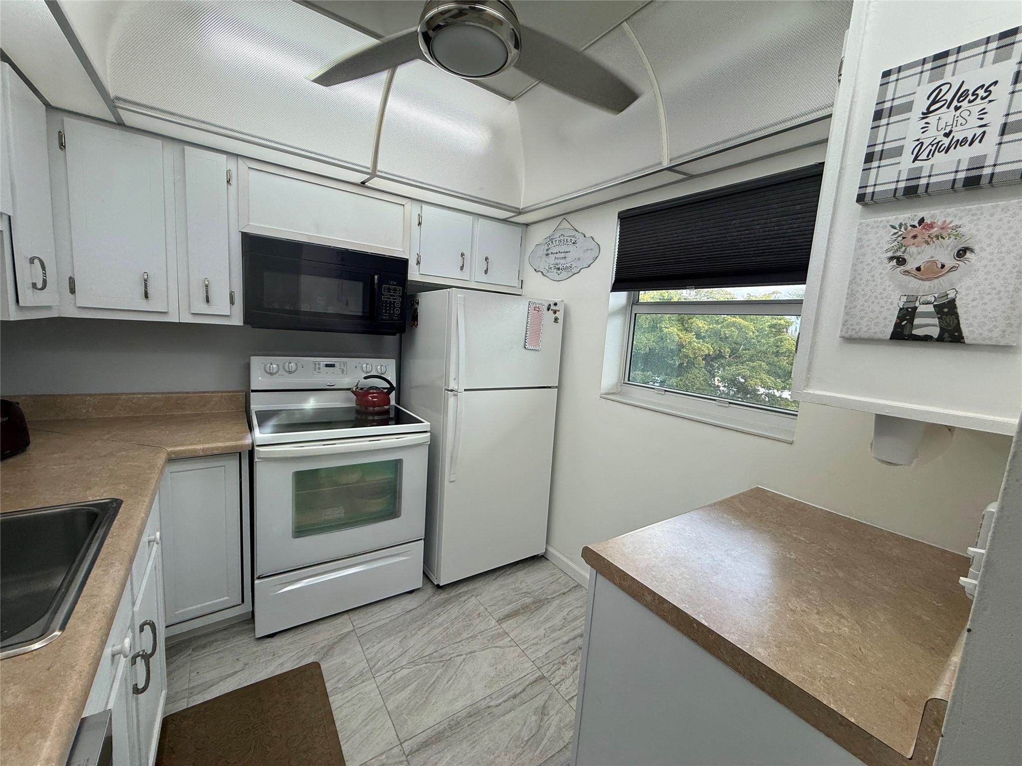 3431 NW 50th Avenue 304, Lauderdale Lakes, FL 33319, Lauderdale Lakes - Photo 5