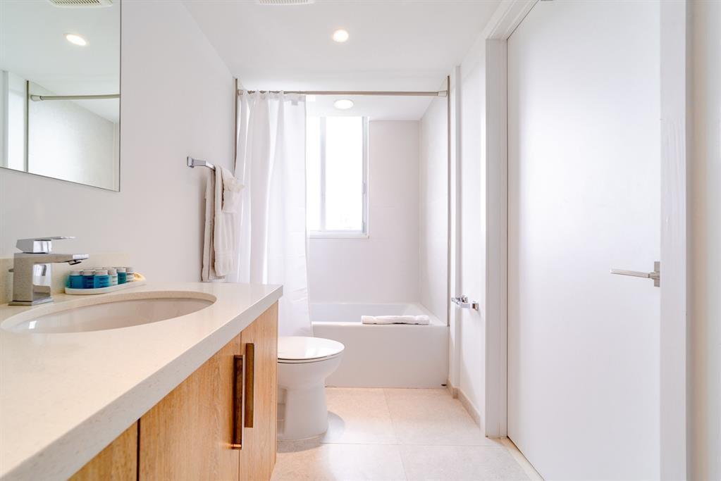 1100 100th Street 502, Bay Harbor Islands, FL 33154, Bay Harbor Islands - Photo 4