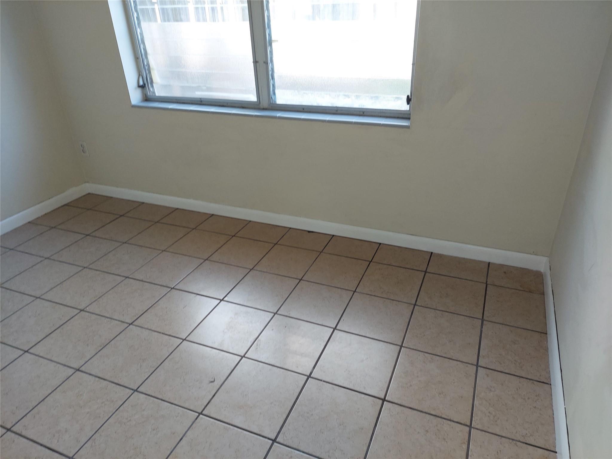 1829 N Dixie Highway, Fort Lauderdale, FL 33305, Fort Lauderdale - Photo 2