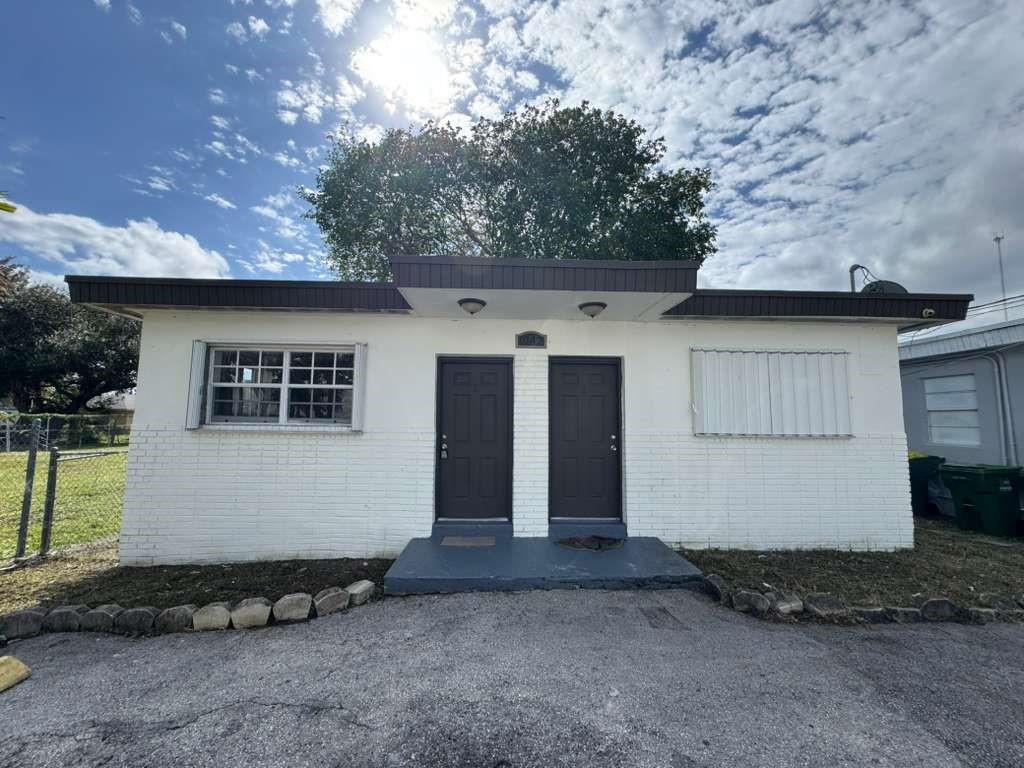 1042 Foster Road, Hallandale Beach, FL 33009, Hallandale Beach