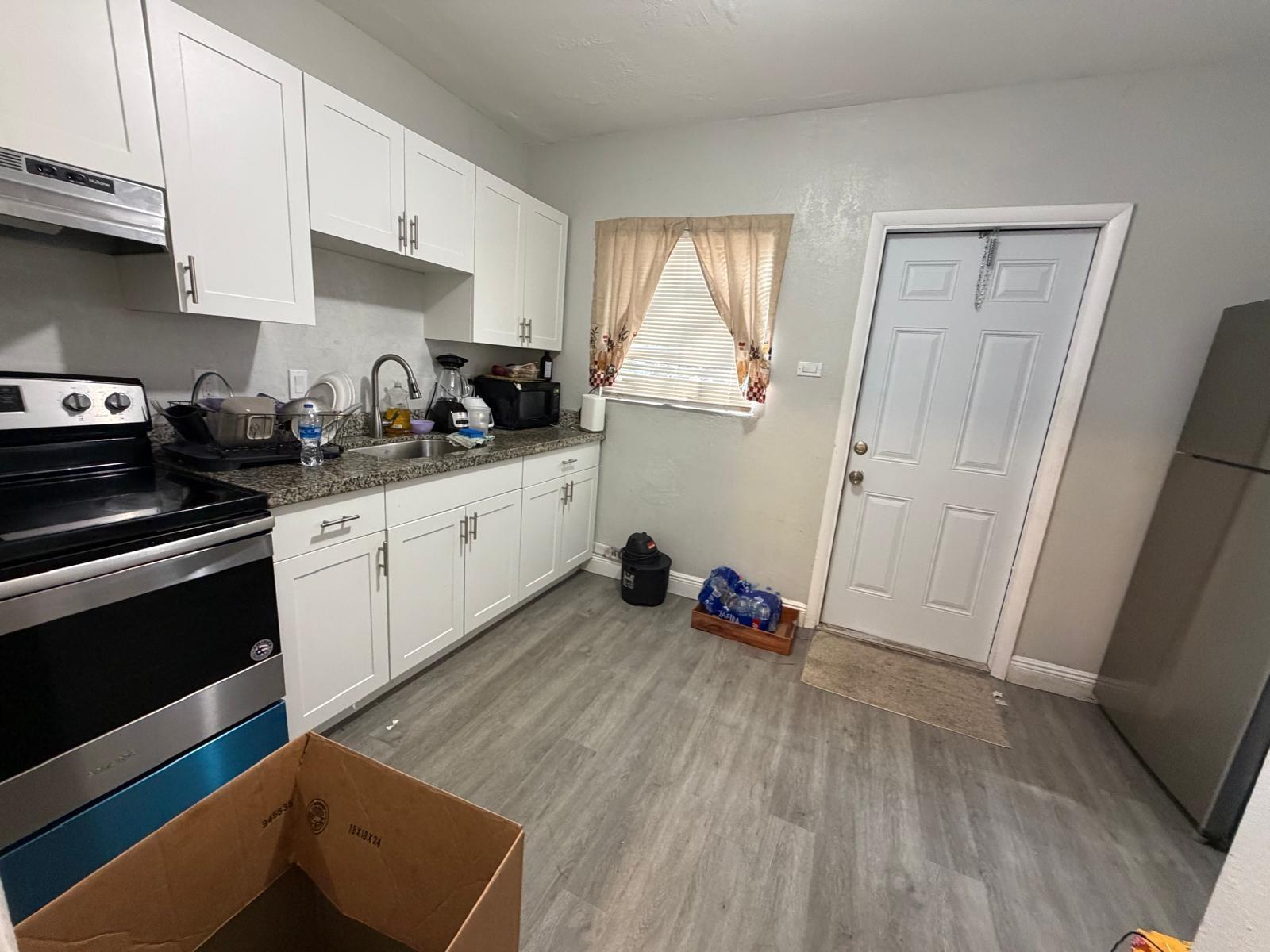 405 NW 18th Avenue, Fort Lauderdale, FL 33311, Fort Lauderdale - Photo 3