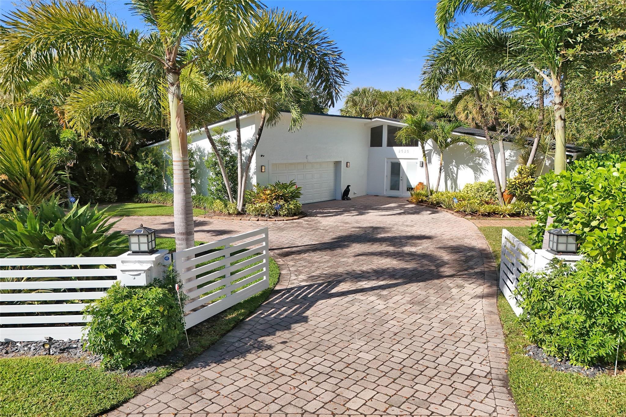 2525 SE 7th Drive, Pompano Beach, FL 33062, Pompano Beach - Photo 5