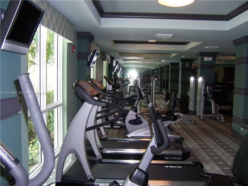 2401 NE 65th Street 608, Fort Lauderdale, FL 33308, Fort Lauderdale - Photo 4