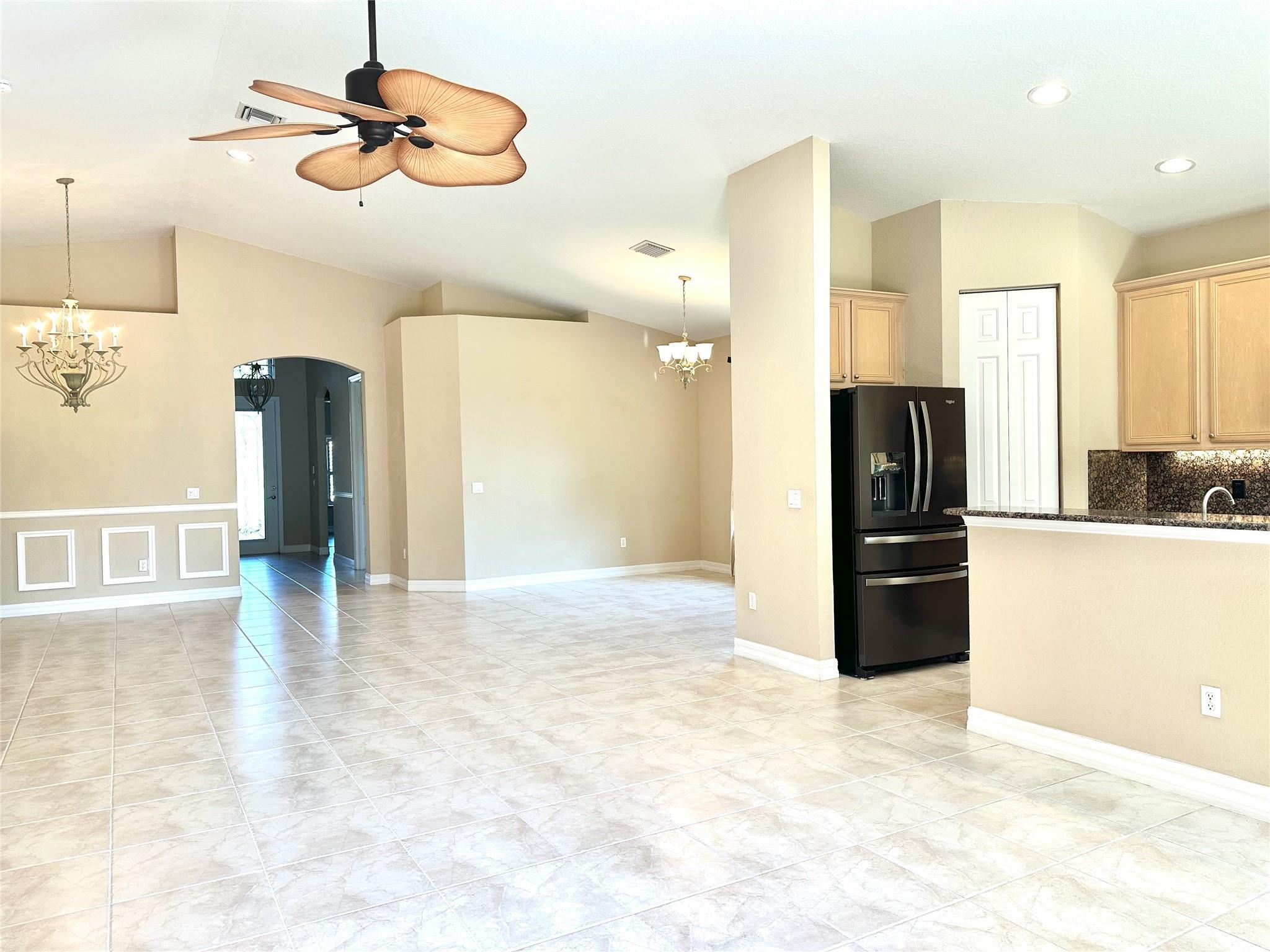 6201 Thames Place, Vero Beach, FL 32966, Vero Beach - Photo 5