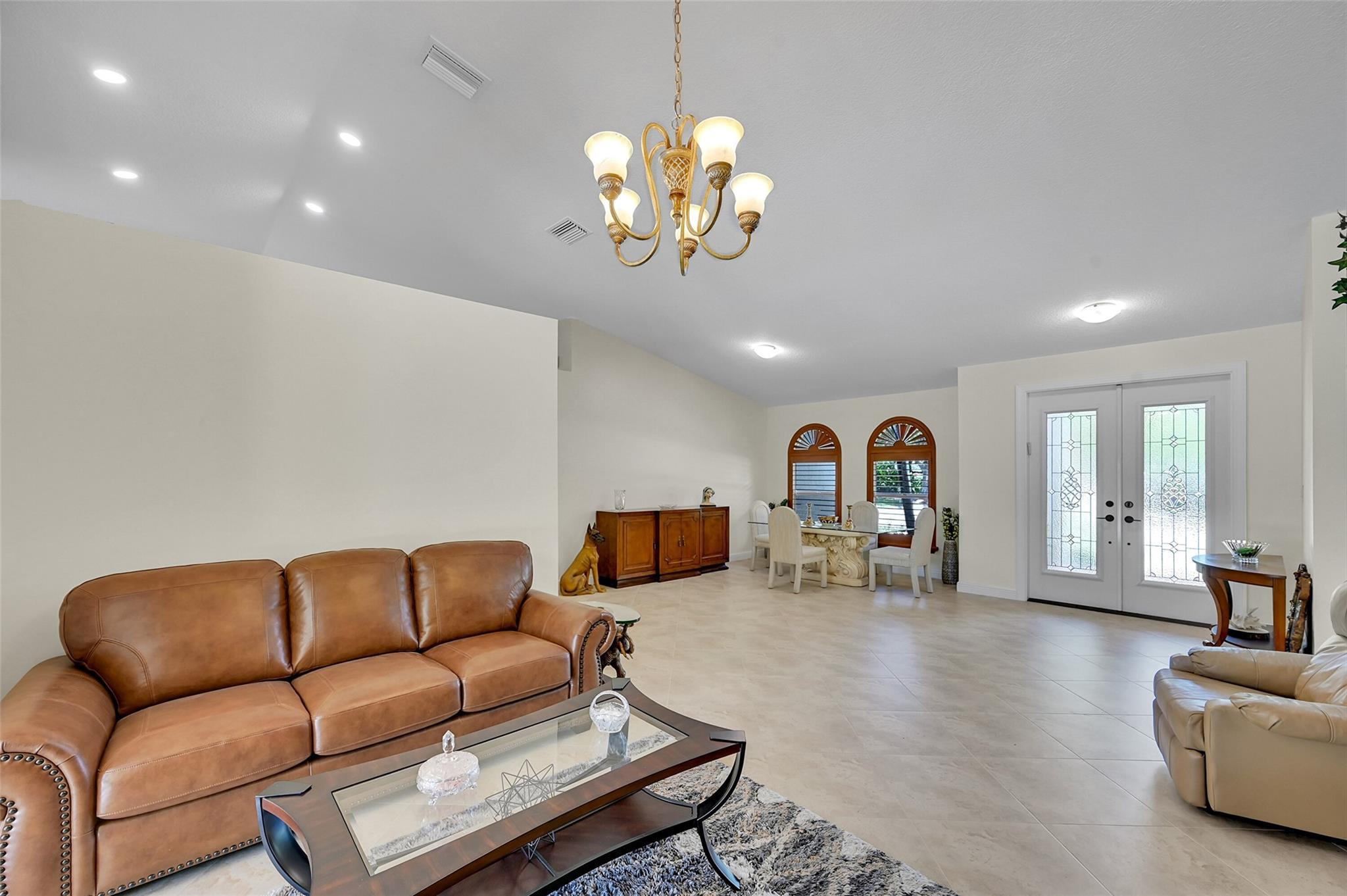 4910 NW 104th Avenue, Coral Springs, FL 33076, Coral Springs - Photo 5