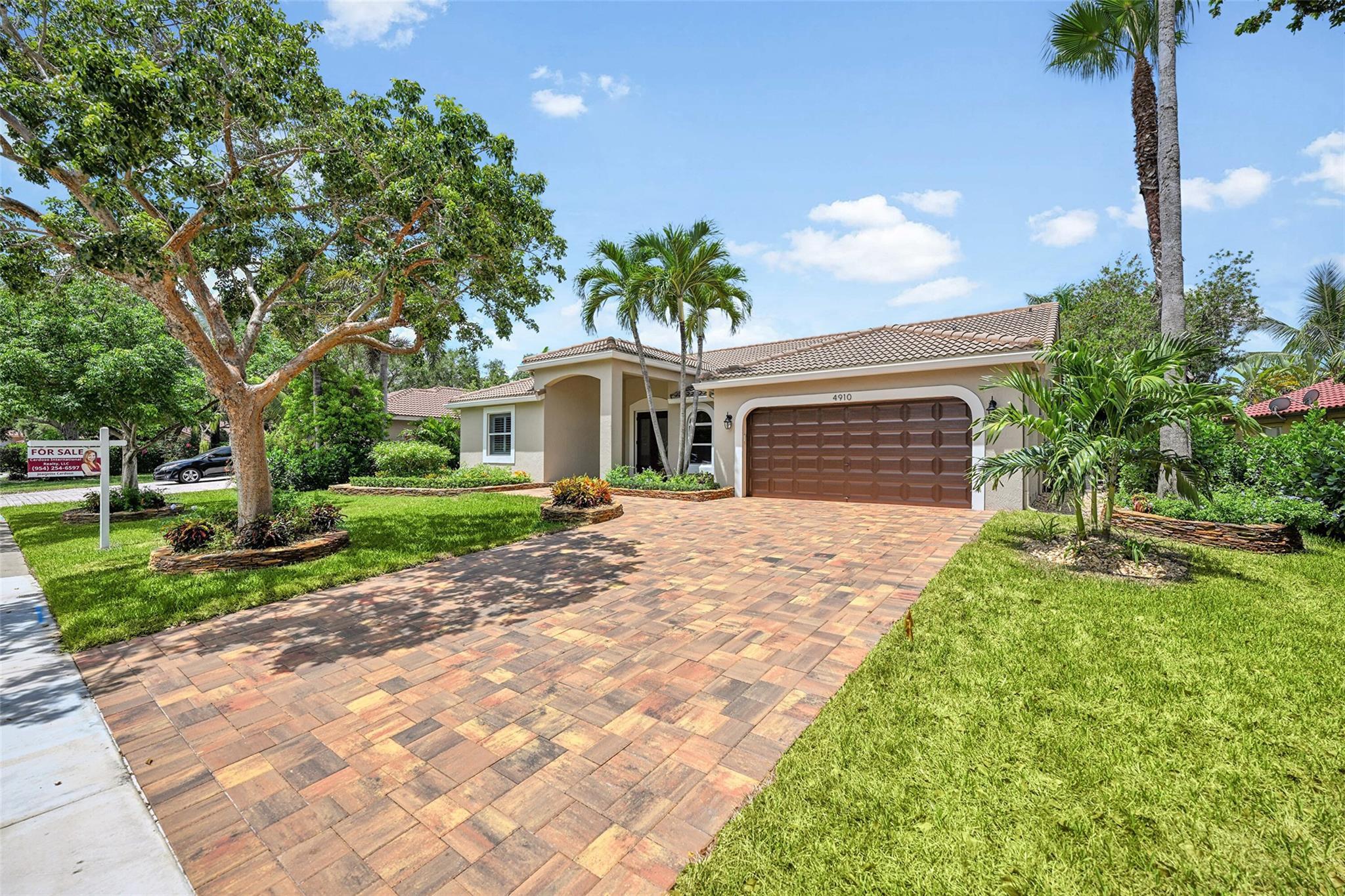 4910 NW 104th Avenue, Coral Springs, FL 33076, Coral Springs - Photo 3