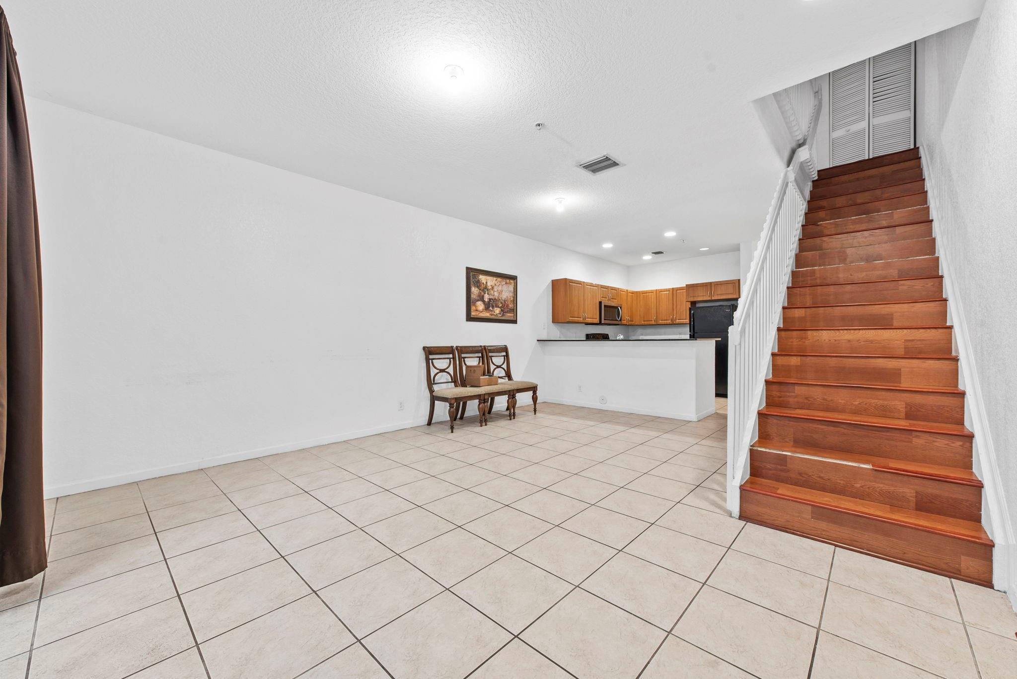1425 NW 36th Way, Lauderhill, FL 33311, Lauderhill - Photo 4