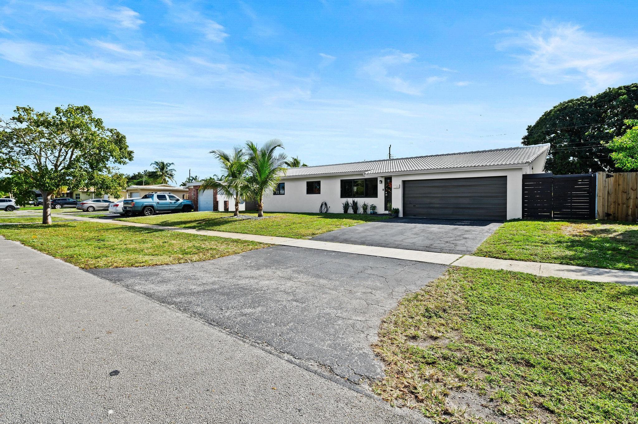 4314 Roosevelt Street, Hollywood, FL 33021, Hollywood - Photo 2
