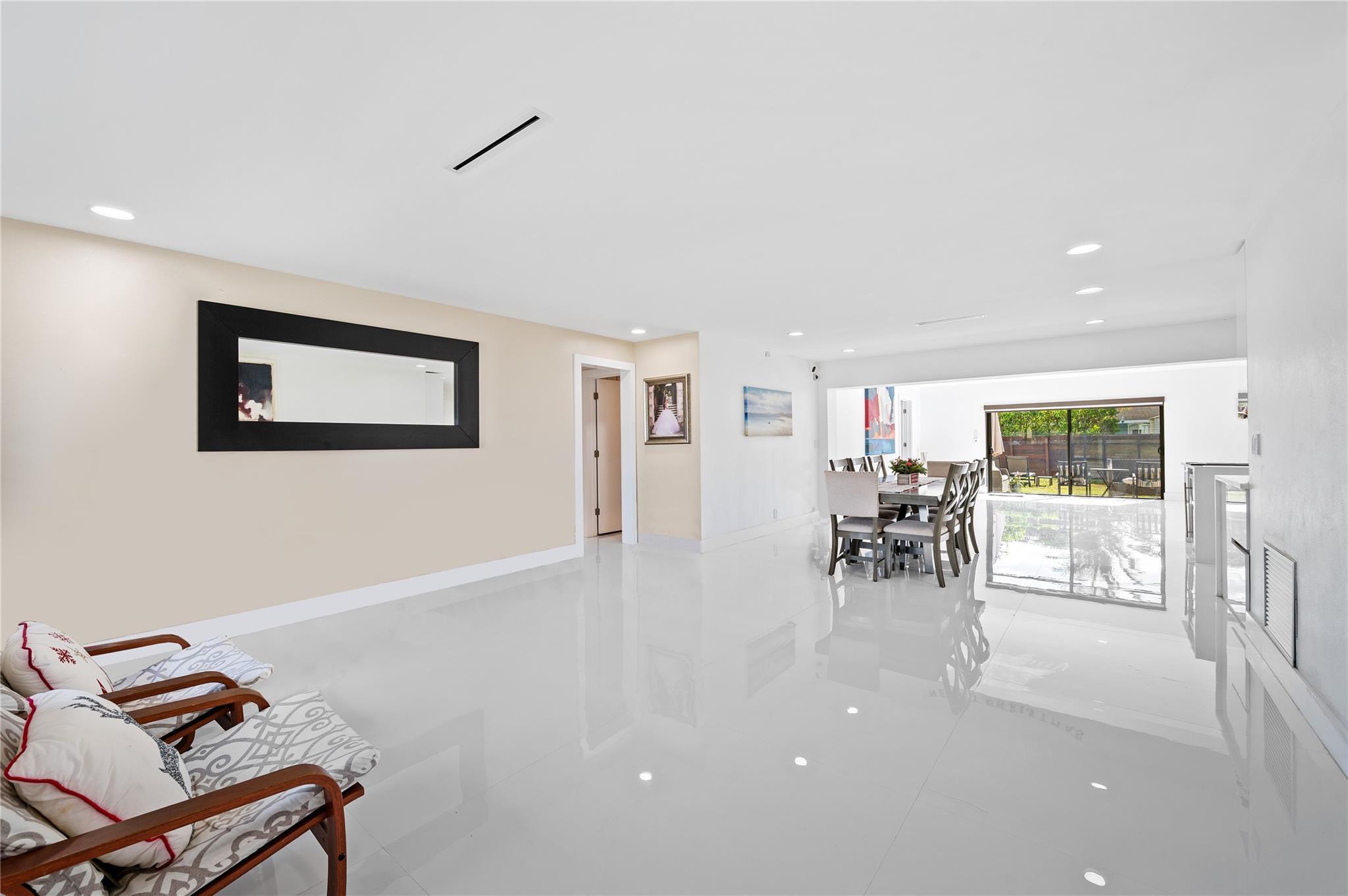 4314 Roosevelt Street, Hollywood, FL 33021, Hollywood - Photo 5