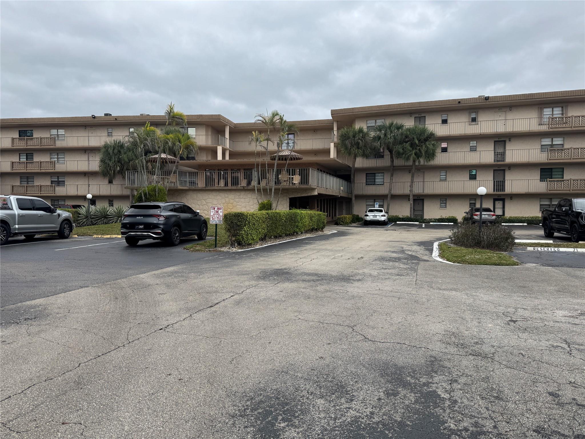 9300 SW 8th Street 215, Boca Raton, FL 33428, Boca Raton