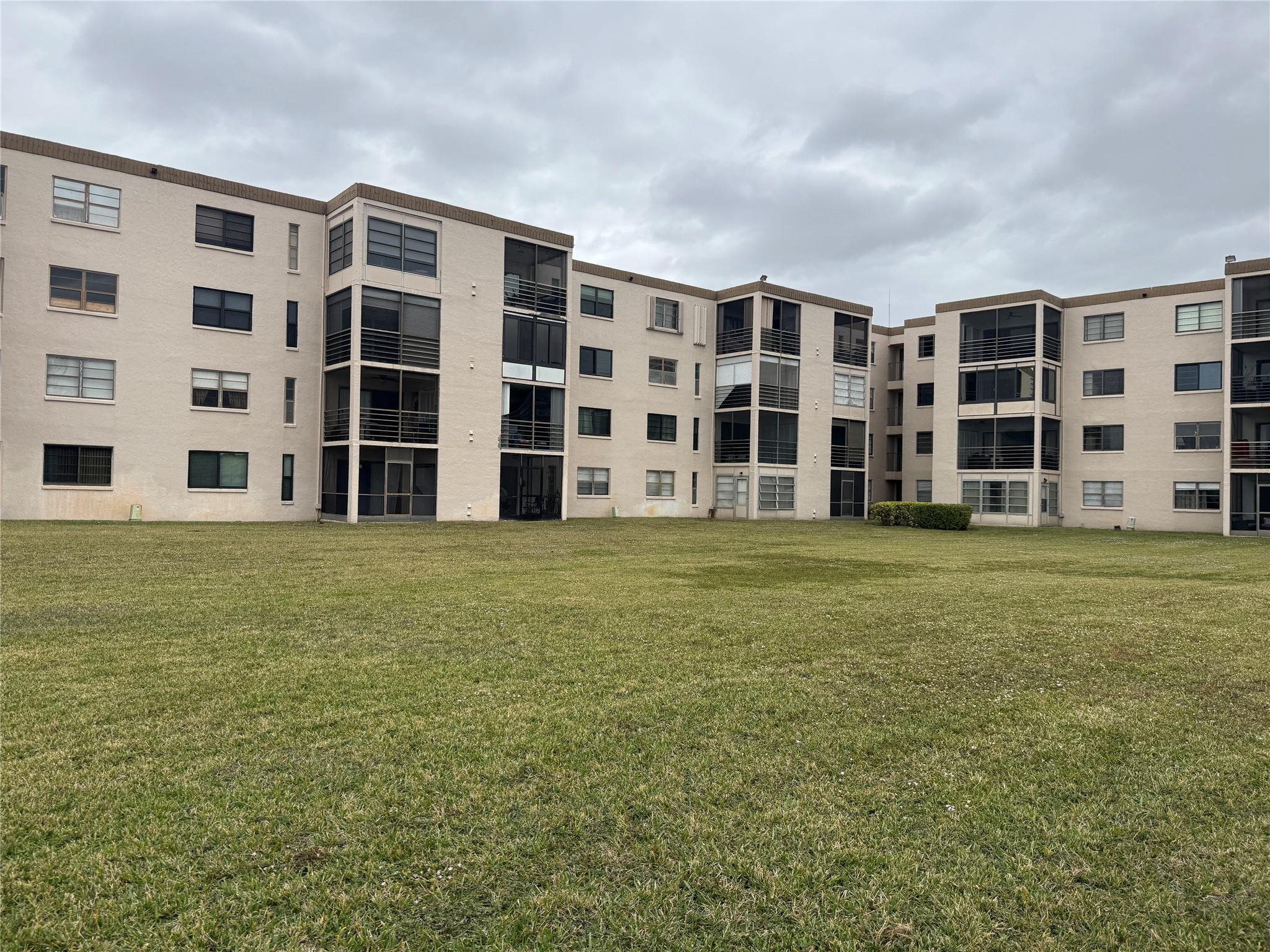 9300 SW 8th Street 215, Boca Raton, FL 33428, Boca Raton - Photo 4