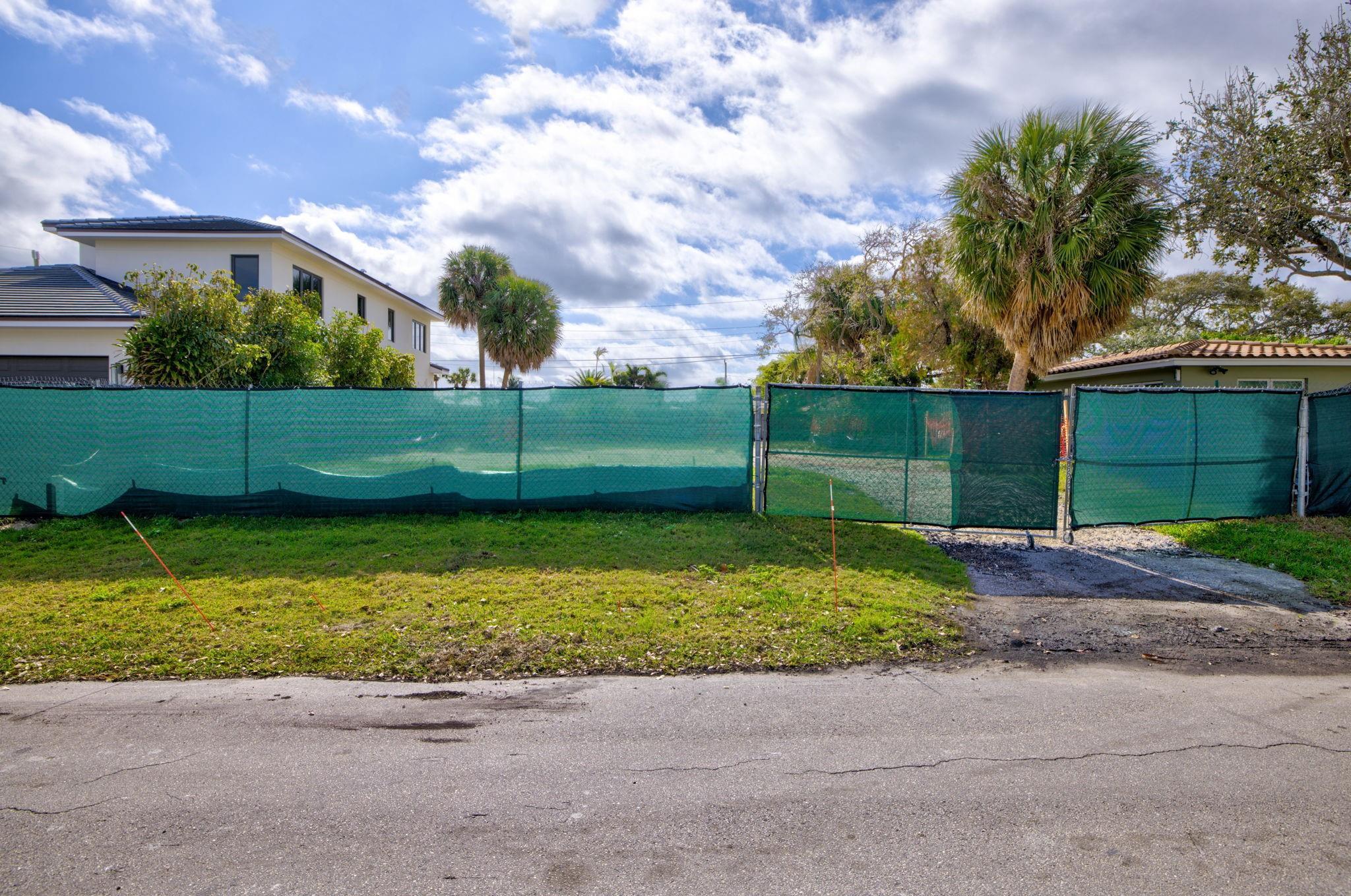 254 Capri Avenue, Lauderdale-By-The-Sea, FL 33308, Lauderdale-By-The-Sea - Photo 2