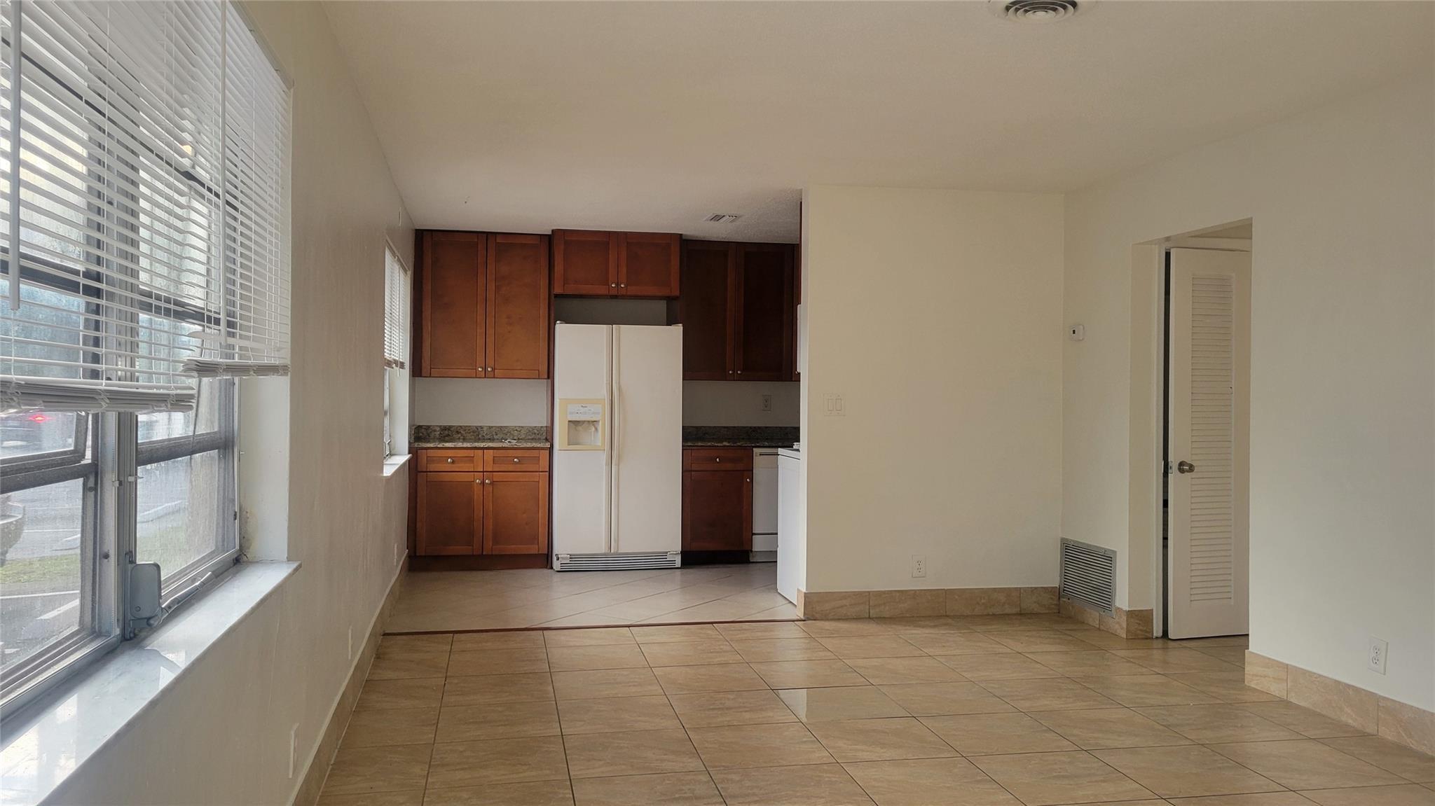 1821 NE 56th Street 1, Fort Lauderdale, FL 33308, Fort Lauderdale - Photo 3