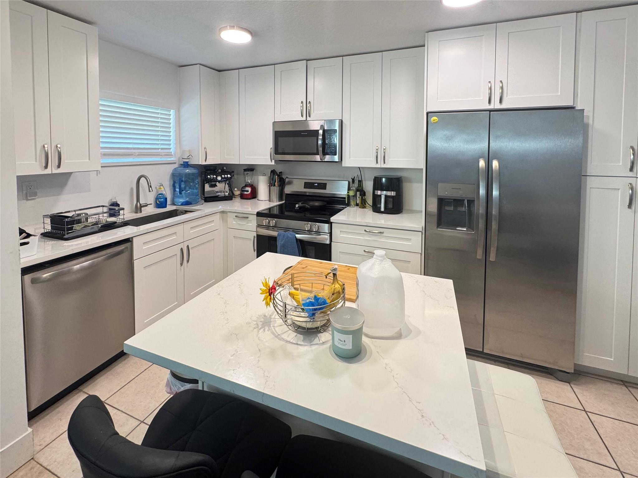 151 SW 15th Street, Pompano Beach, FL 33060, Pompano Beach - Photo 4