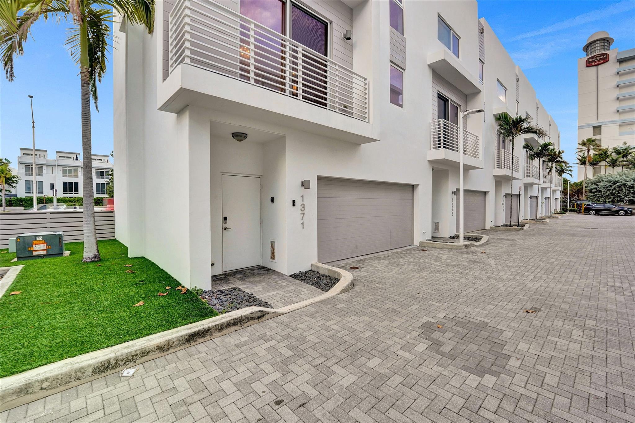 1371 N Ocean Boulevard, Pompano Beach, FL 33062, Pompano Beach - Photo 2