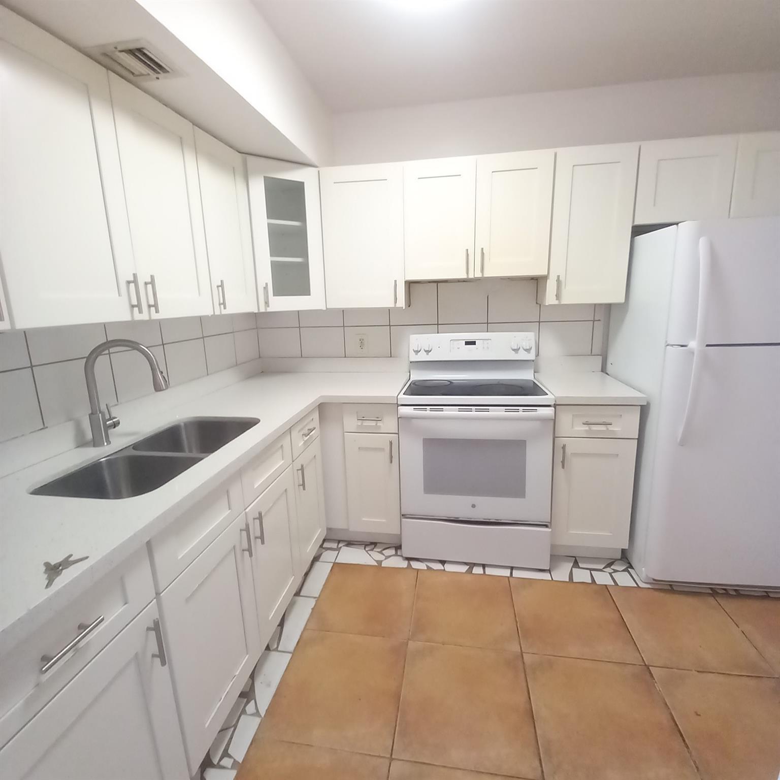 3610 NW 21st 413, Lauderdale Lakes, FL 33311, Lauderdale Lakes