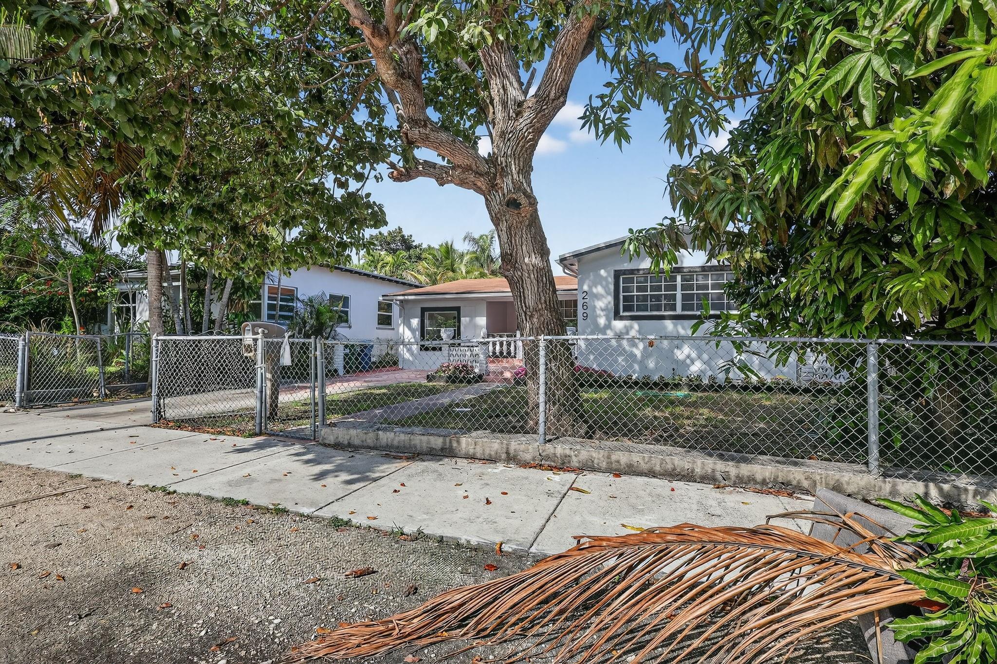 269 NE 110th Terrace, Miami, FL 33161, Miami - Photo 4