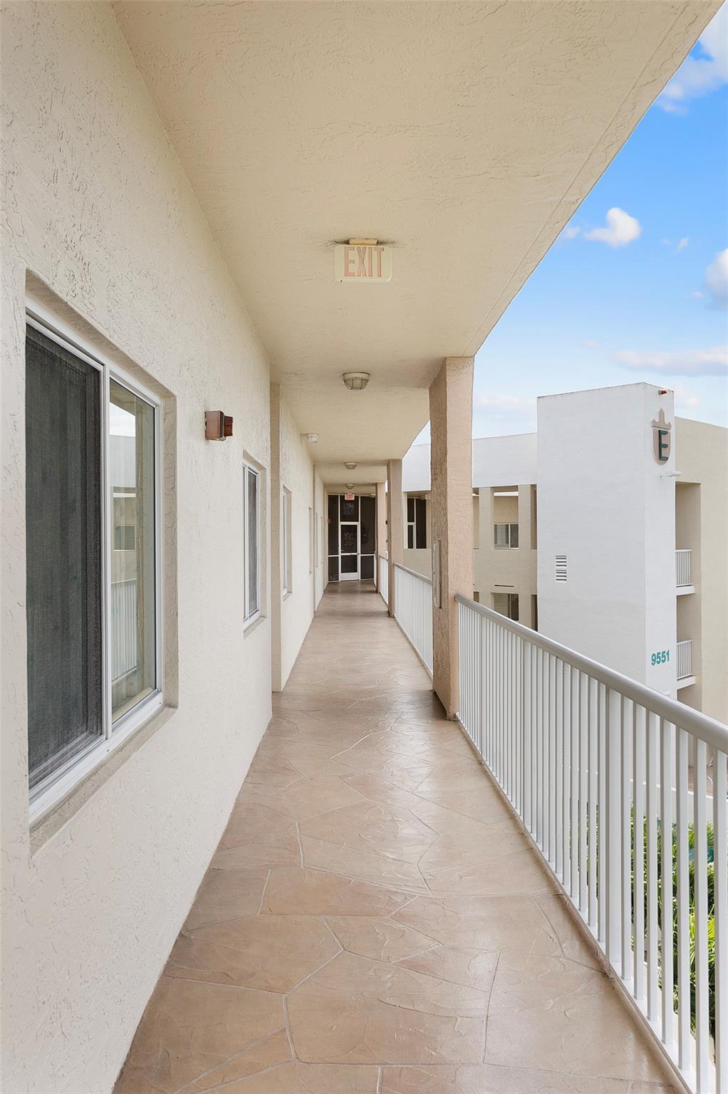9551 Weldon Circle 404, Fort Lauderdale, FL 33321, Fort Lauderdale - Photo 4
