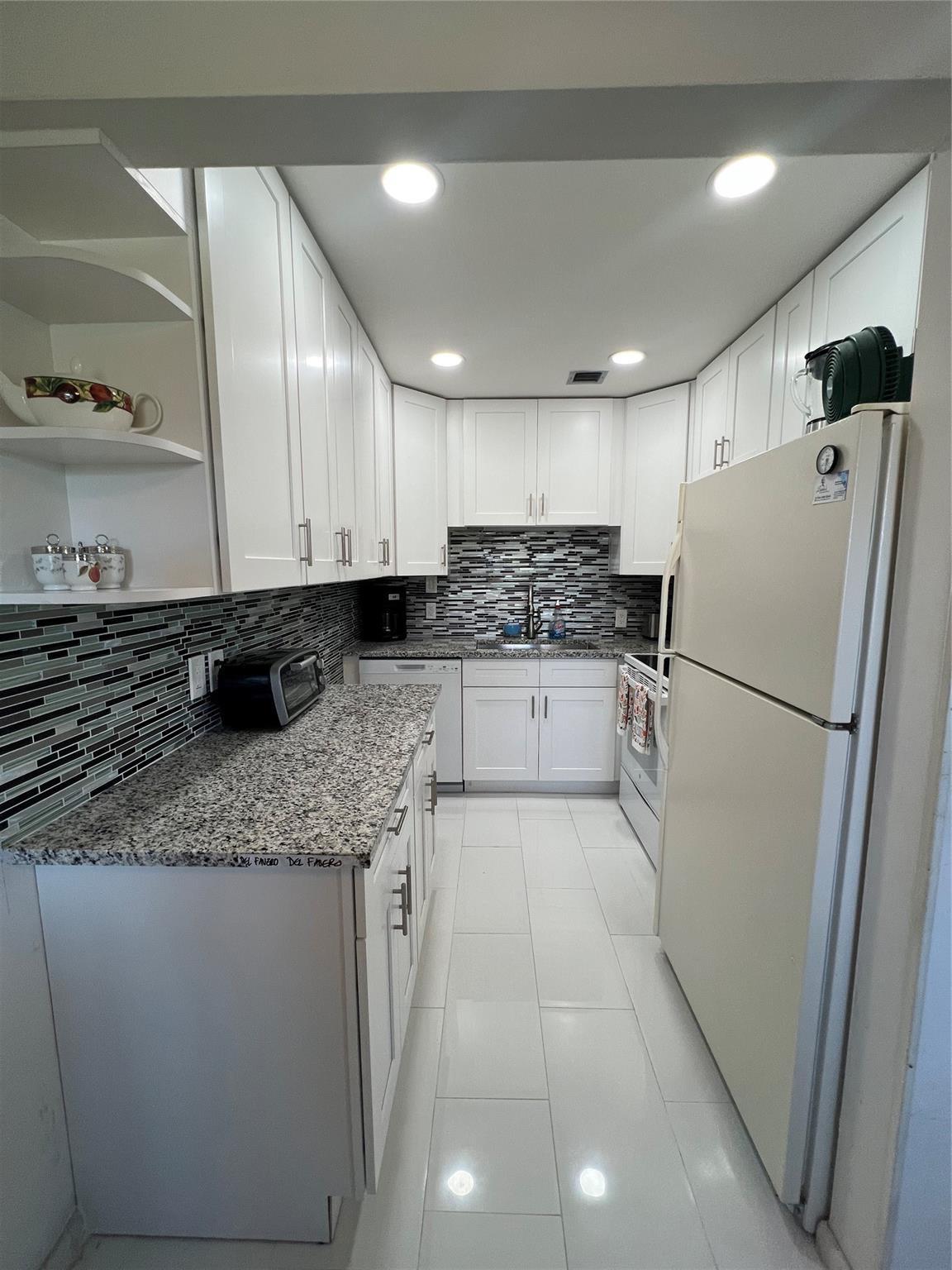 62 Farnham C 62, Deerfield Beach, FL 33442, Deerfield Beach - Photo 4