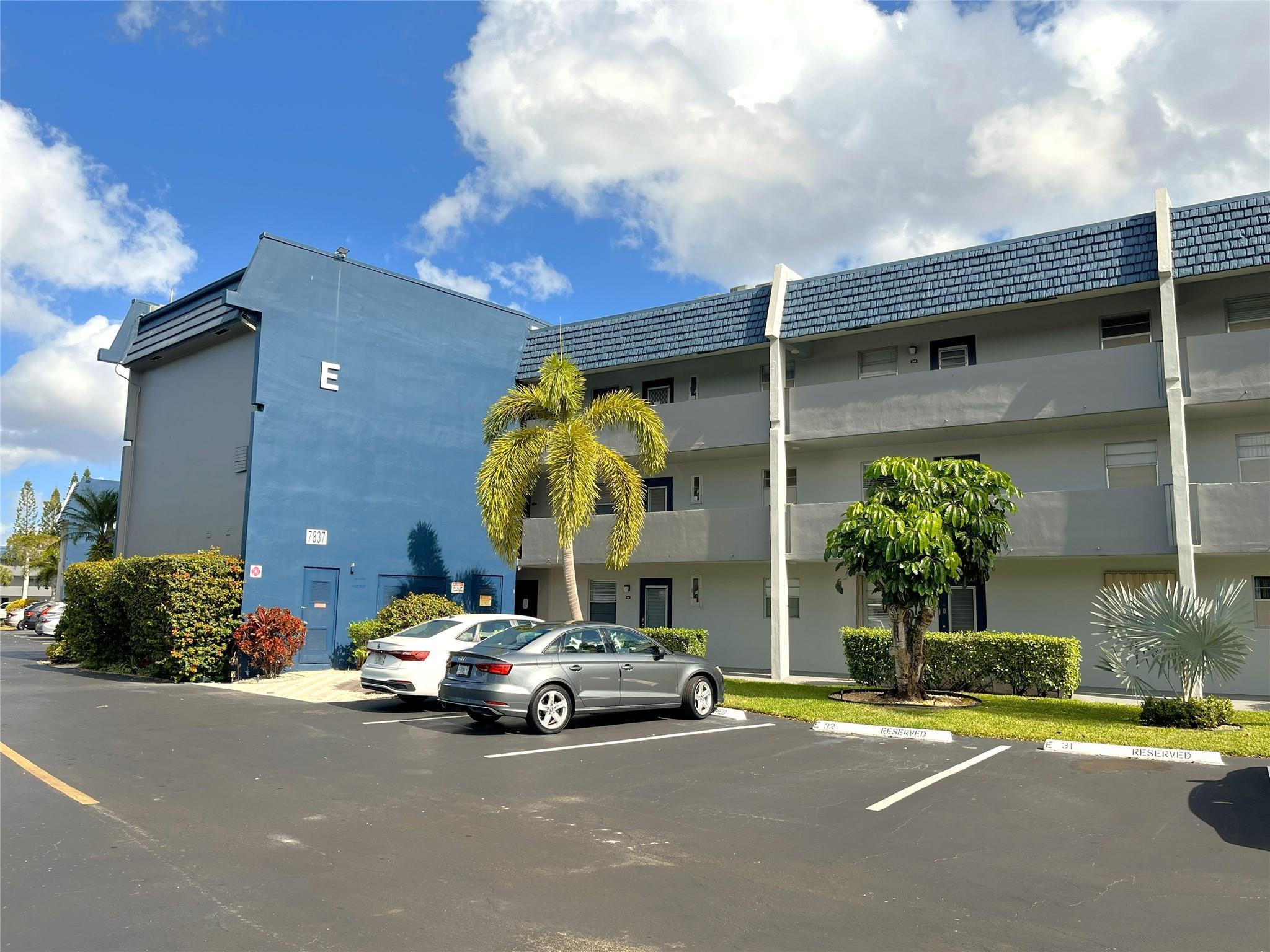 7837 Golf Circle Drive 206, Margate, FL 33063, Margate - Photo 3