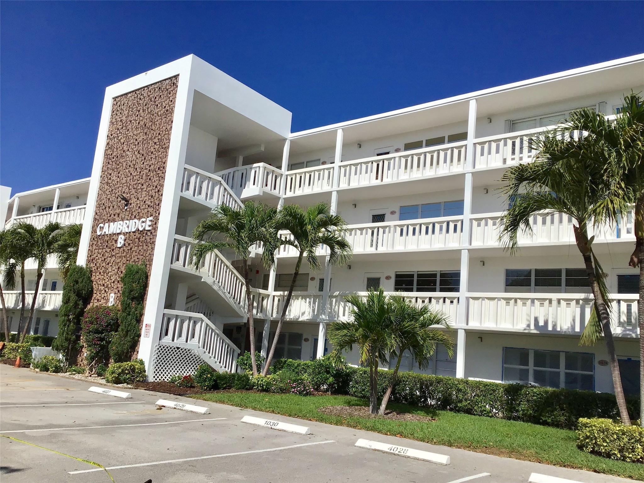 3024 Cambridge B 3024, Deerfield Beach, FL 33442, Deerfield Beach - Photo 2