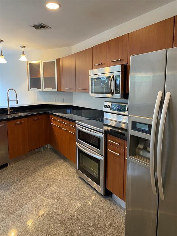101 SE 15th Avenue E, Fort Lauderdale, FL 33301, Fort Lauderdale - Photo 5
