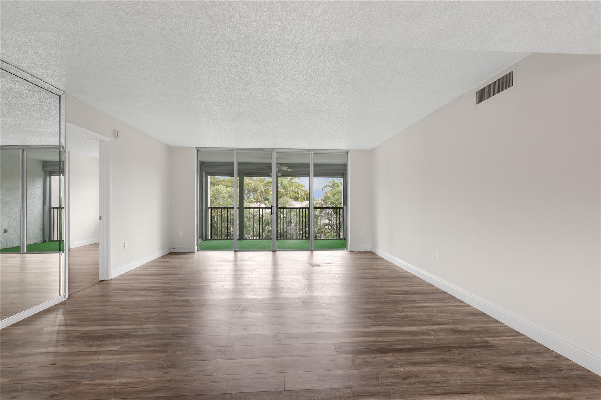 3940 Inverrary Boulevard, Lauderhill, FL 33319, Lauderhill - Photo 4