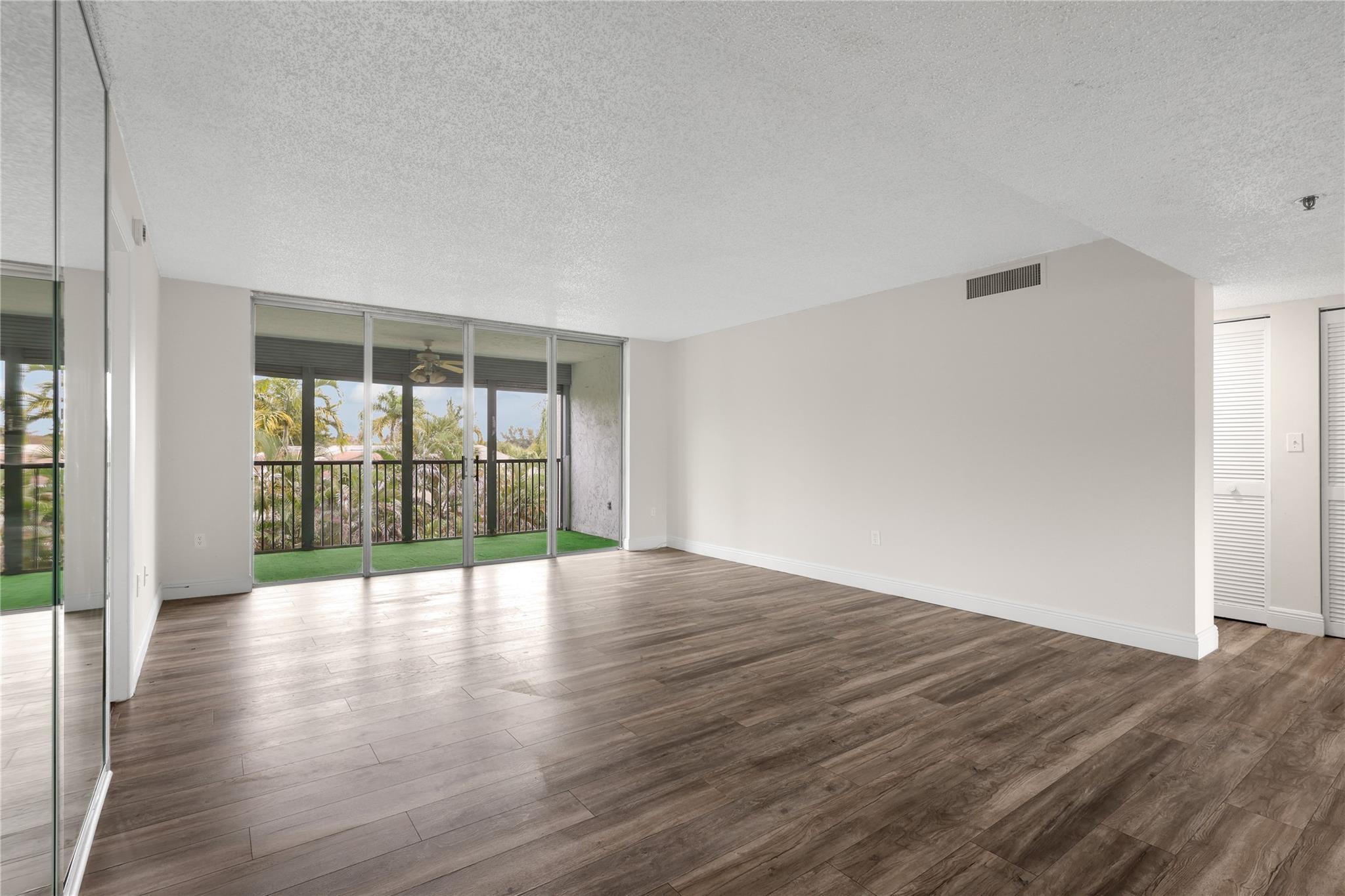 3940 Inverrary Boulevard, Lauderhill, FL 33319, Lauderhill - Photo 5