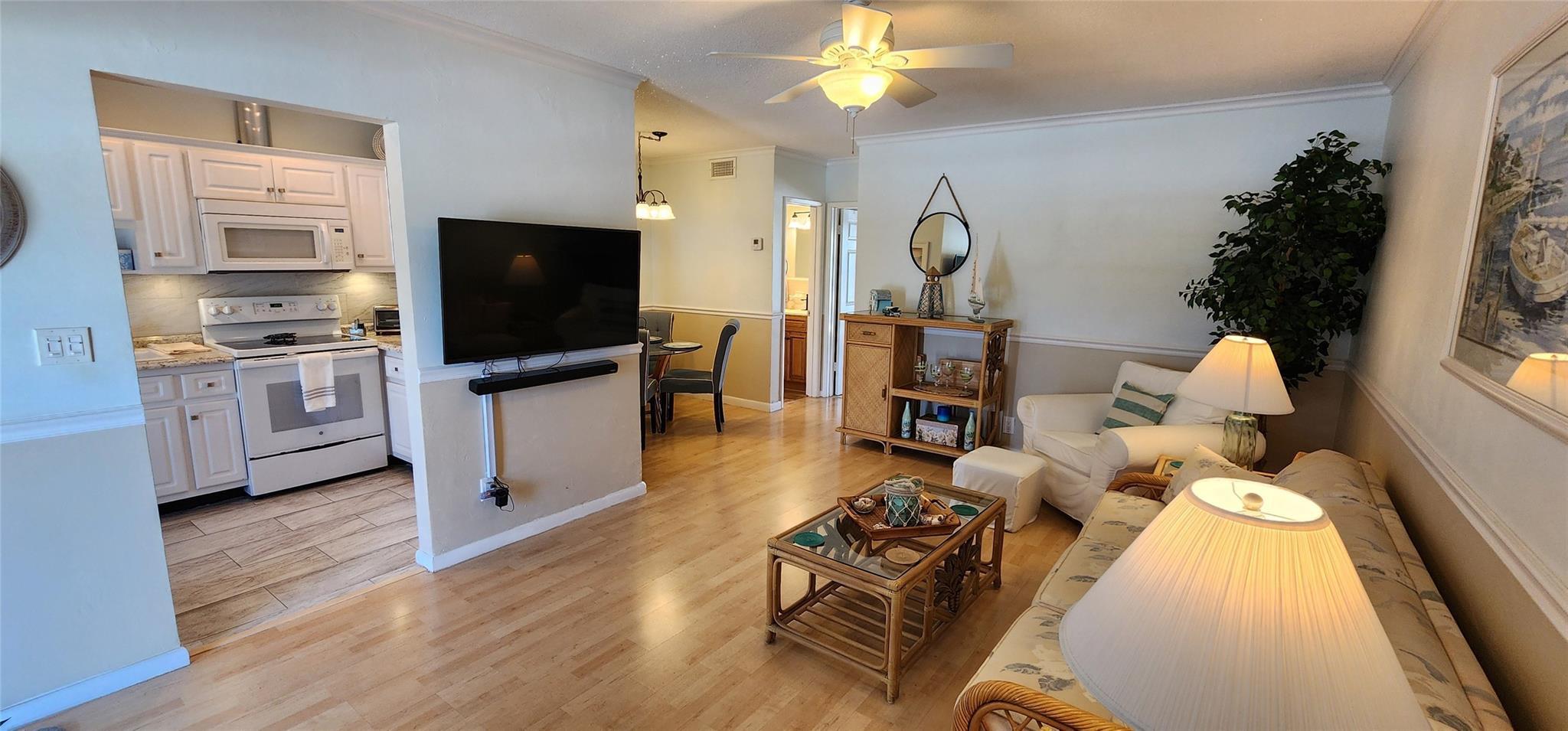 1951 NE 39th Street 353, Lighthouse Point, FL 33064, Lighthouse Point - Photo 5