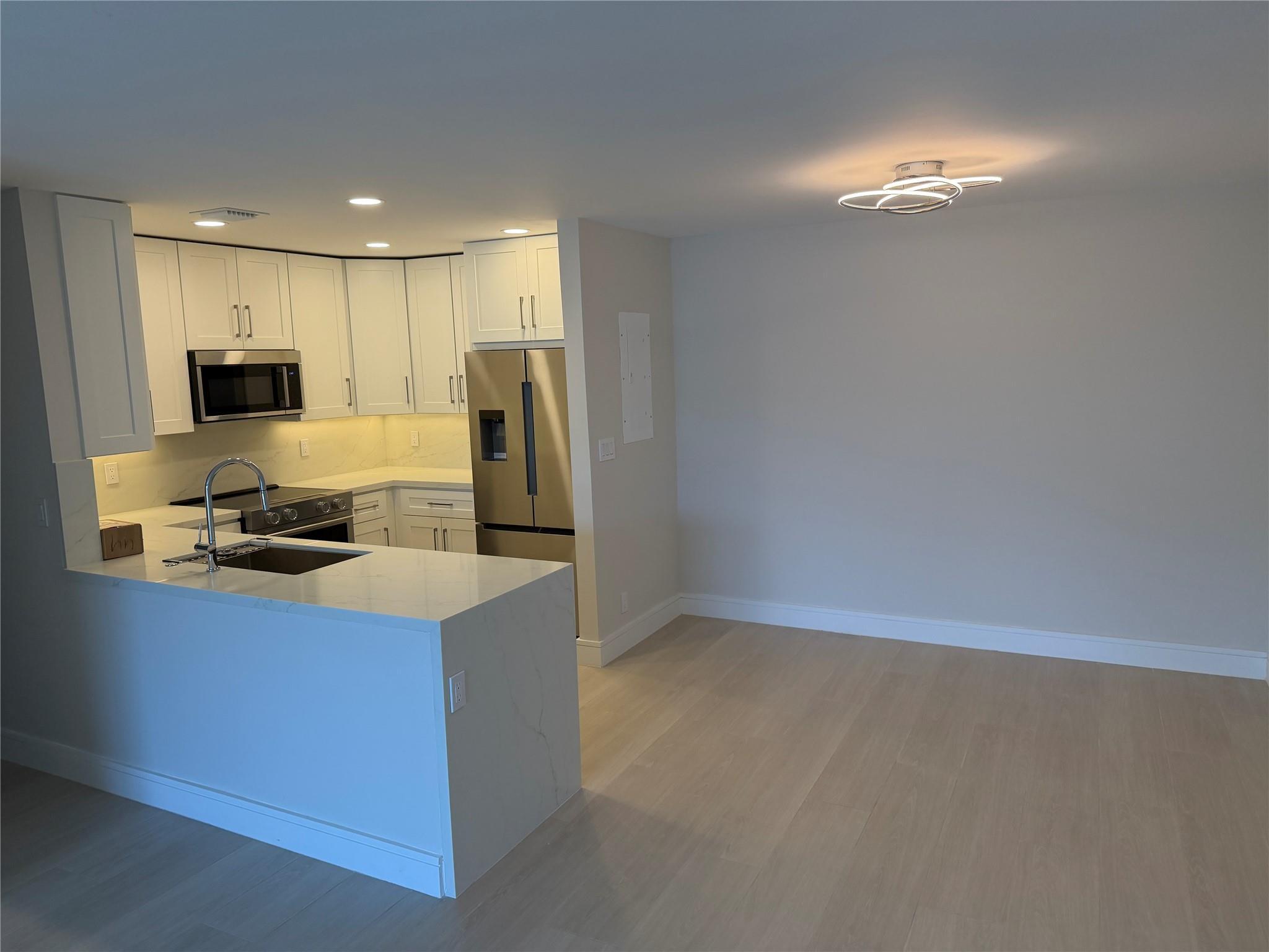 6347 Bay Club Drive 3, Fort Lauderdale, FL 33308, Fort Lauderdale - Photo 3