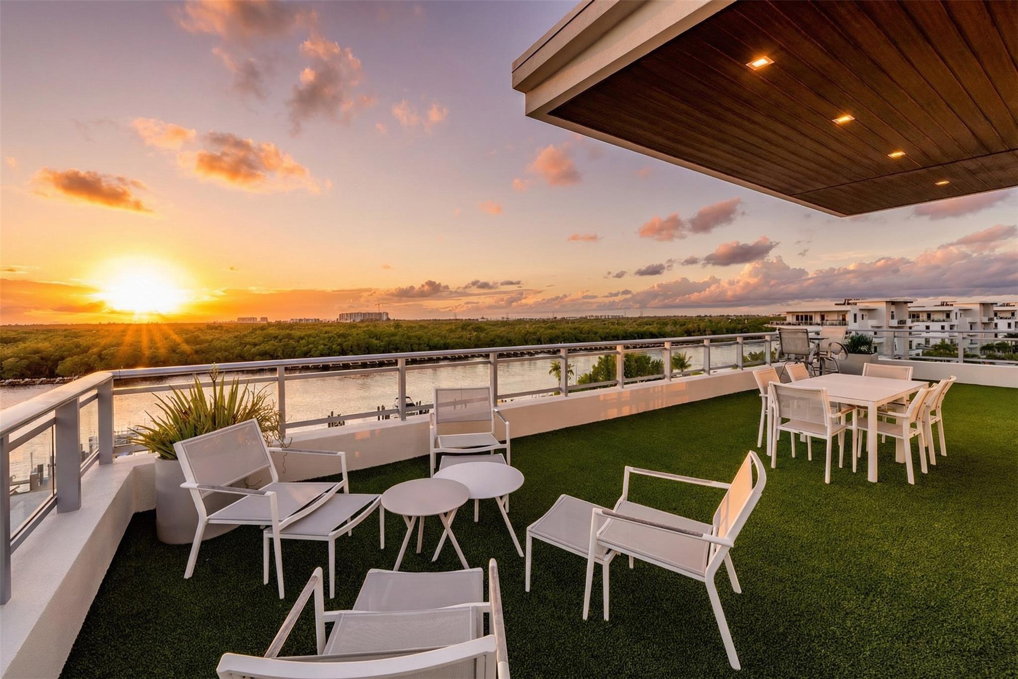 350 Desoto Street, Hollywood, FL 33019, Hollywood - Photo 2