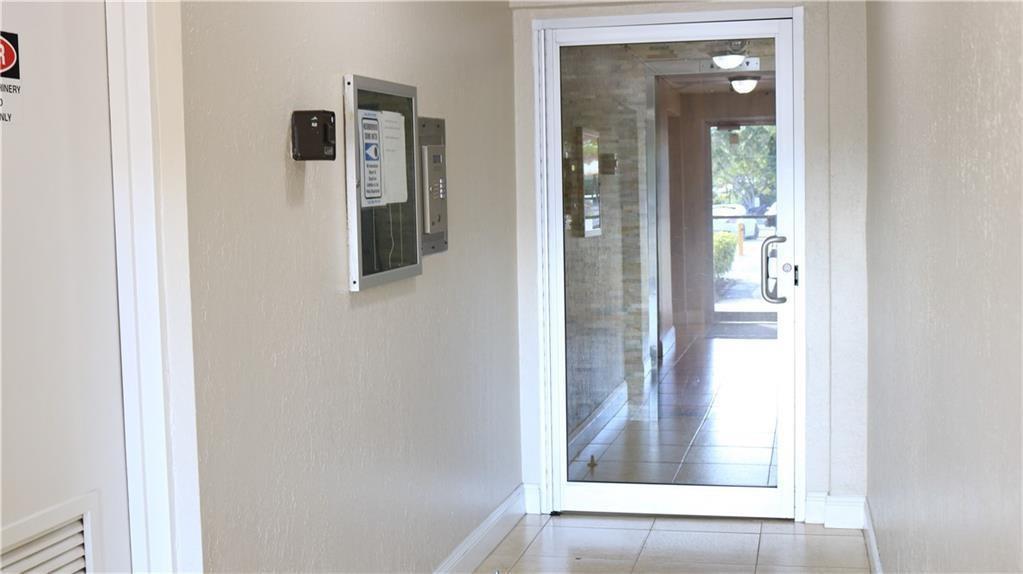 7300 NW 17th Street 202, Plantation, FL 33313, Plantation - Photo 2