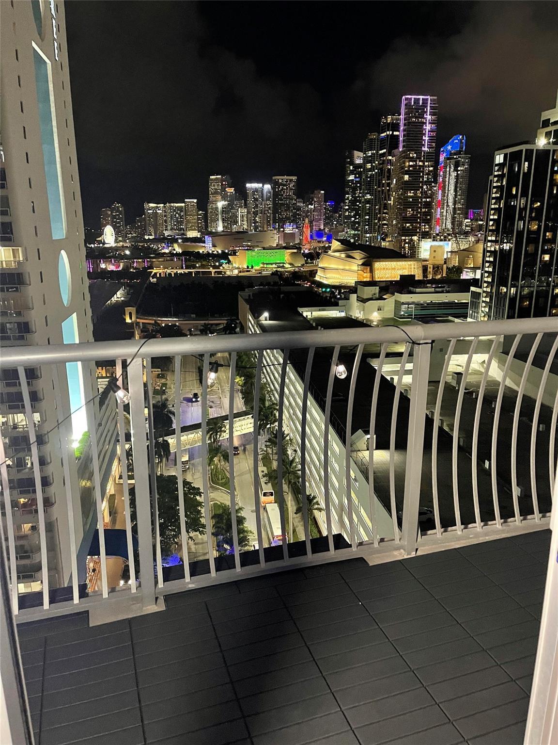 1750 N Bayshore Drive 2106, Miami, FL 33132, Miami - Photo 2