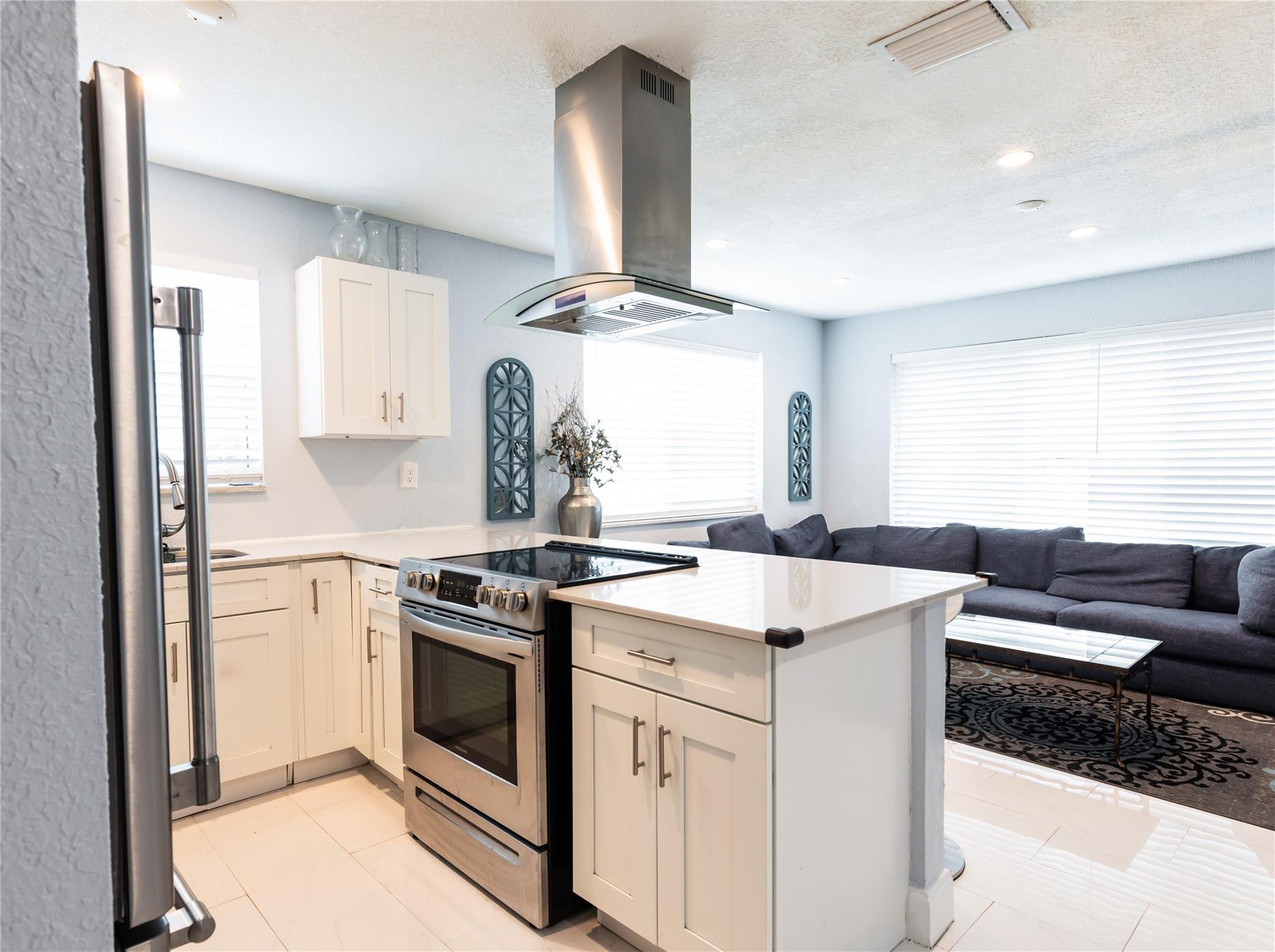 4103 NW 78th Terrace, Coral Springs, FL 33065, Coral Springs - Photo 4