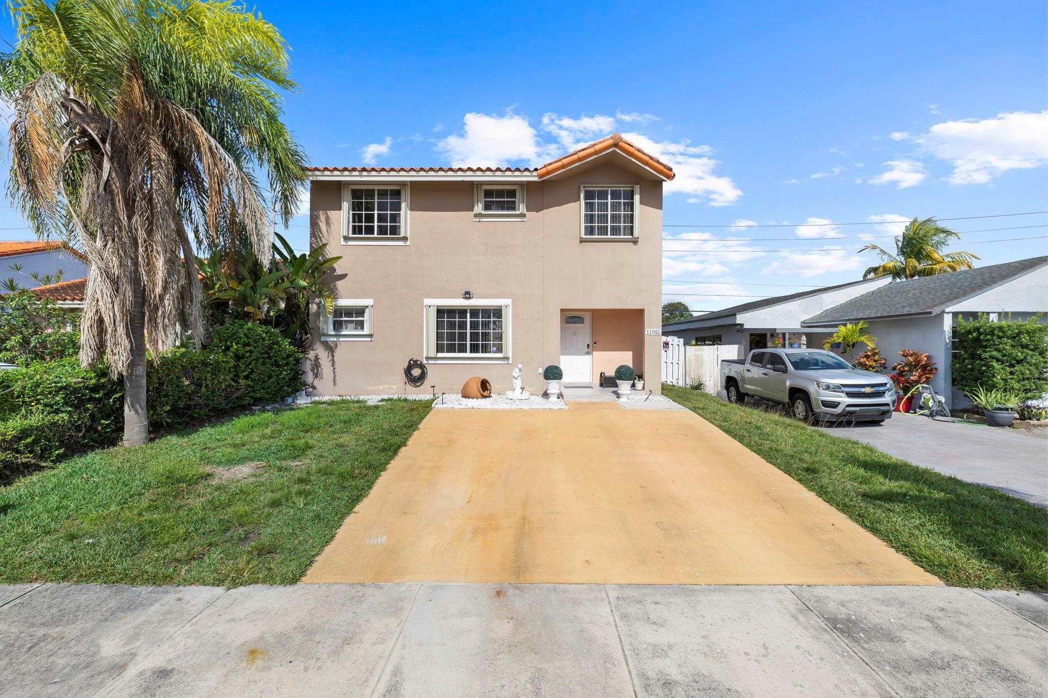 11951 SW 208th Terrace, Miami, FL 33177, Miami - Photo 2