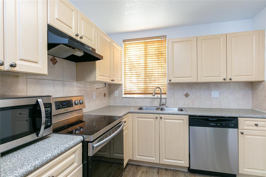 159 Hidden Court Road I-49, Hollywood, FL 33023, Hollywood - Photo 3